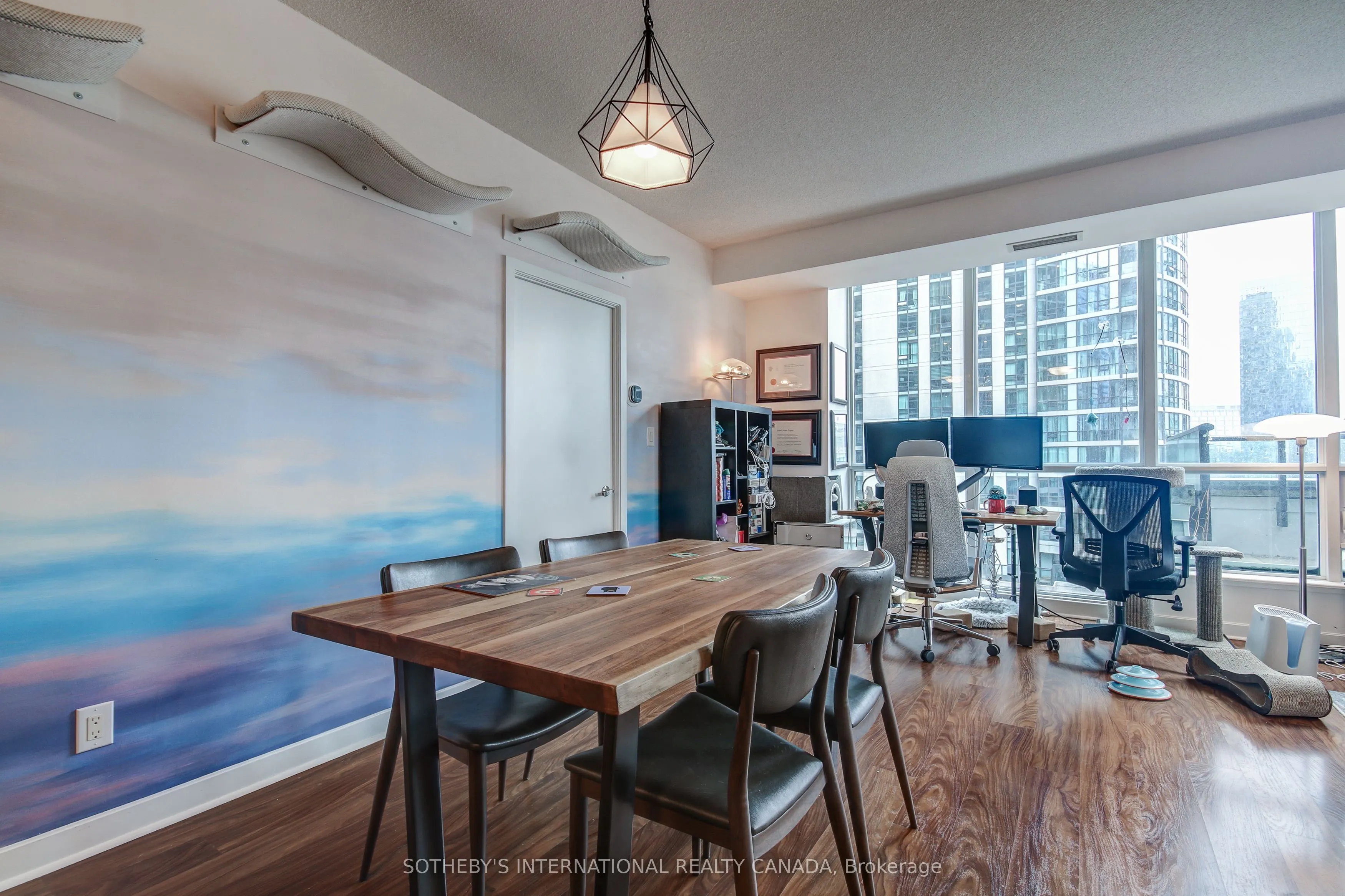 33 Bay Street, #508