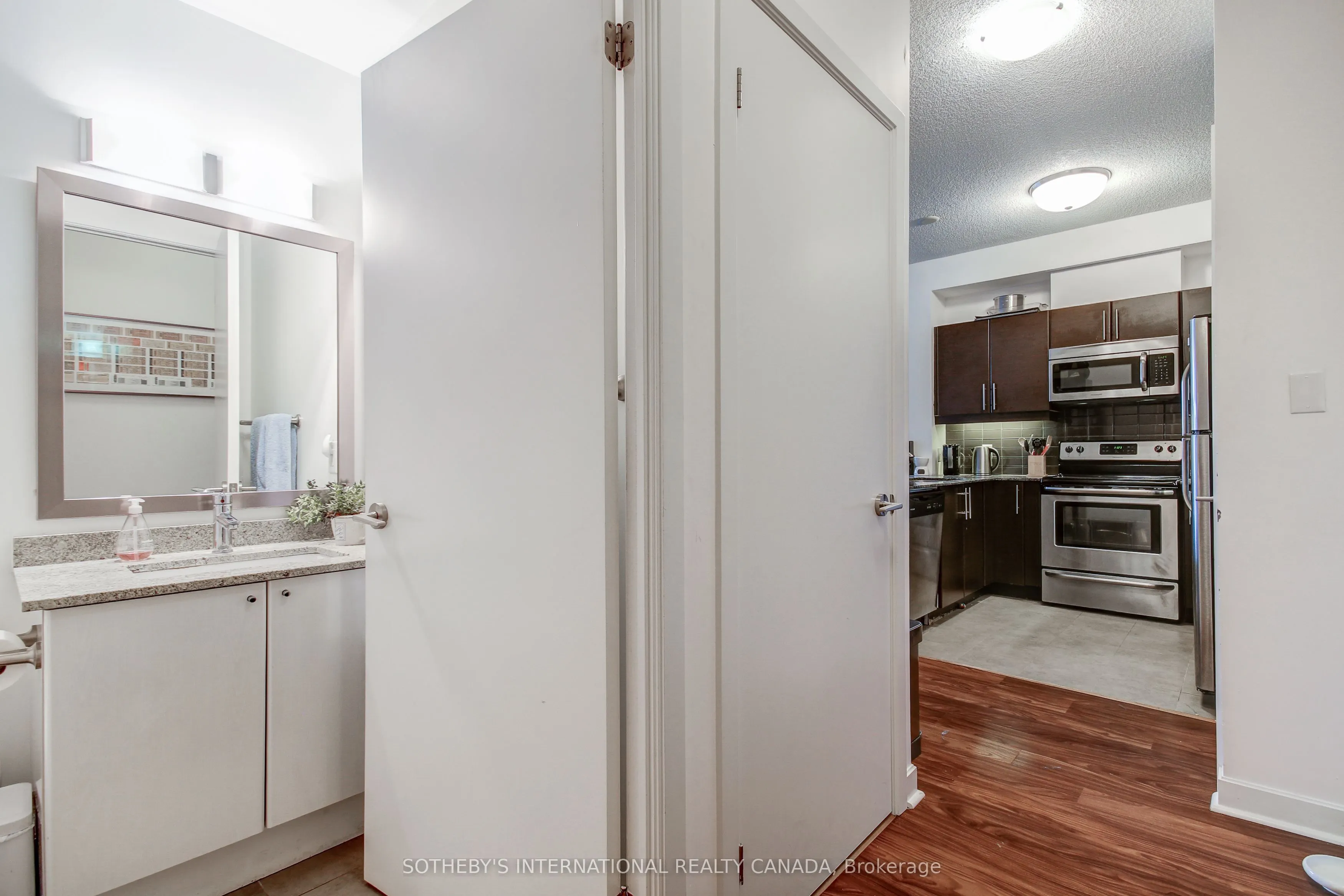 33 Bay Street, #508