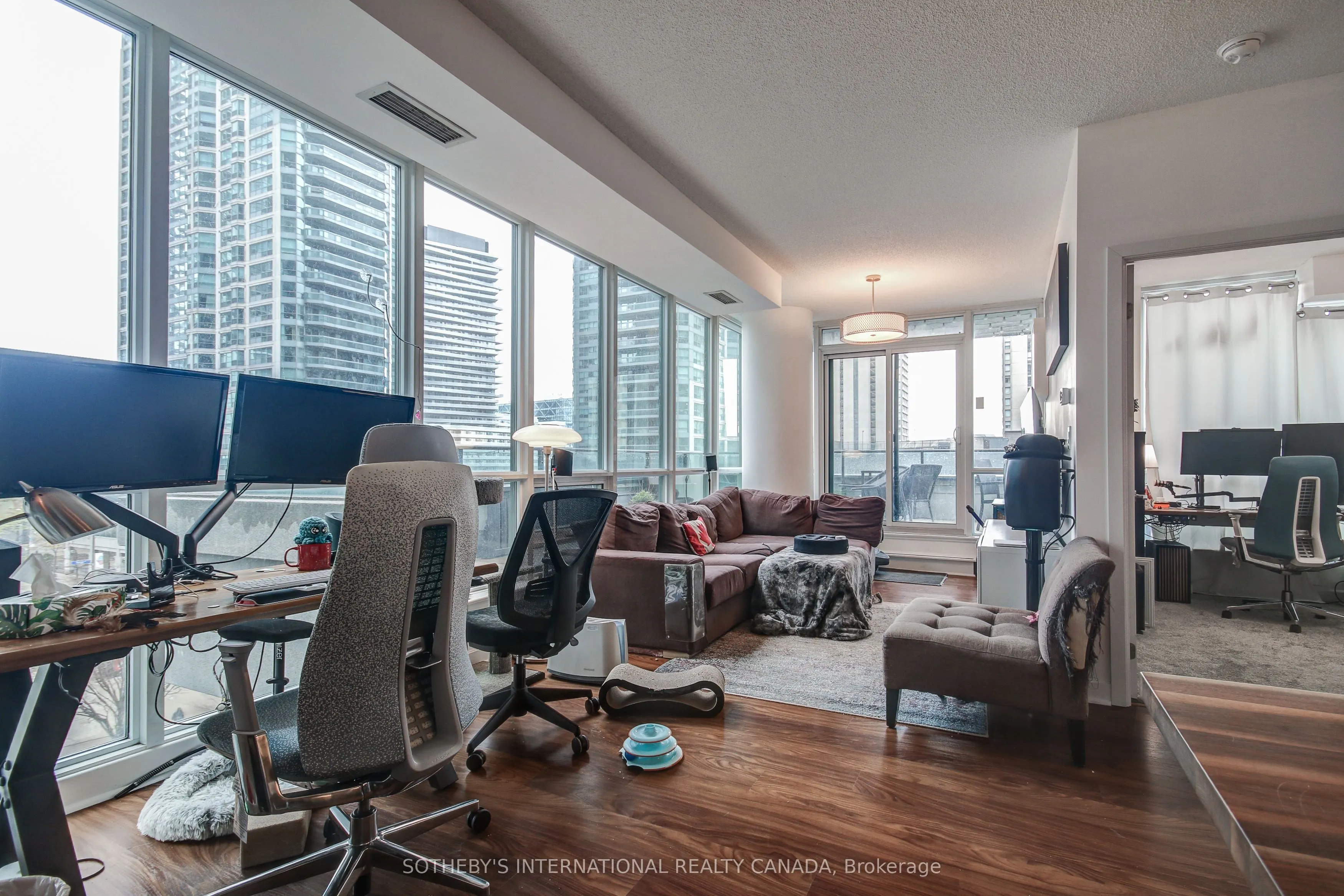 33 Bay Street, #508