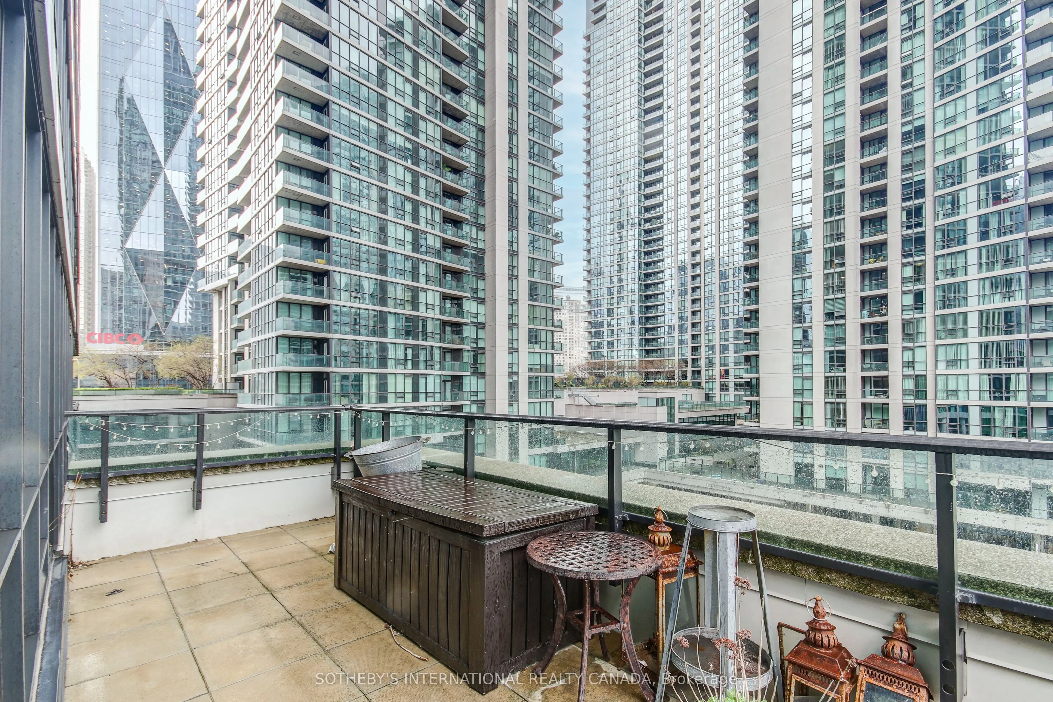 33 Bay Street, #508