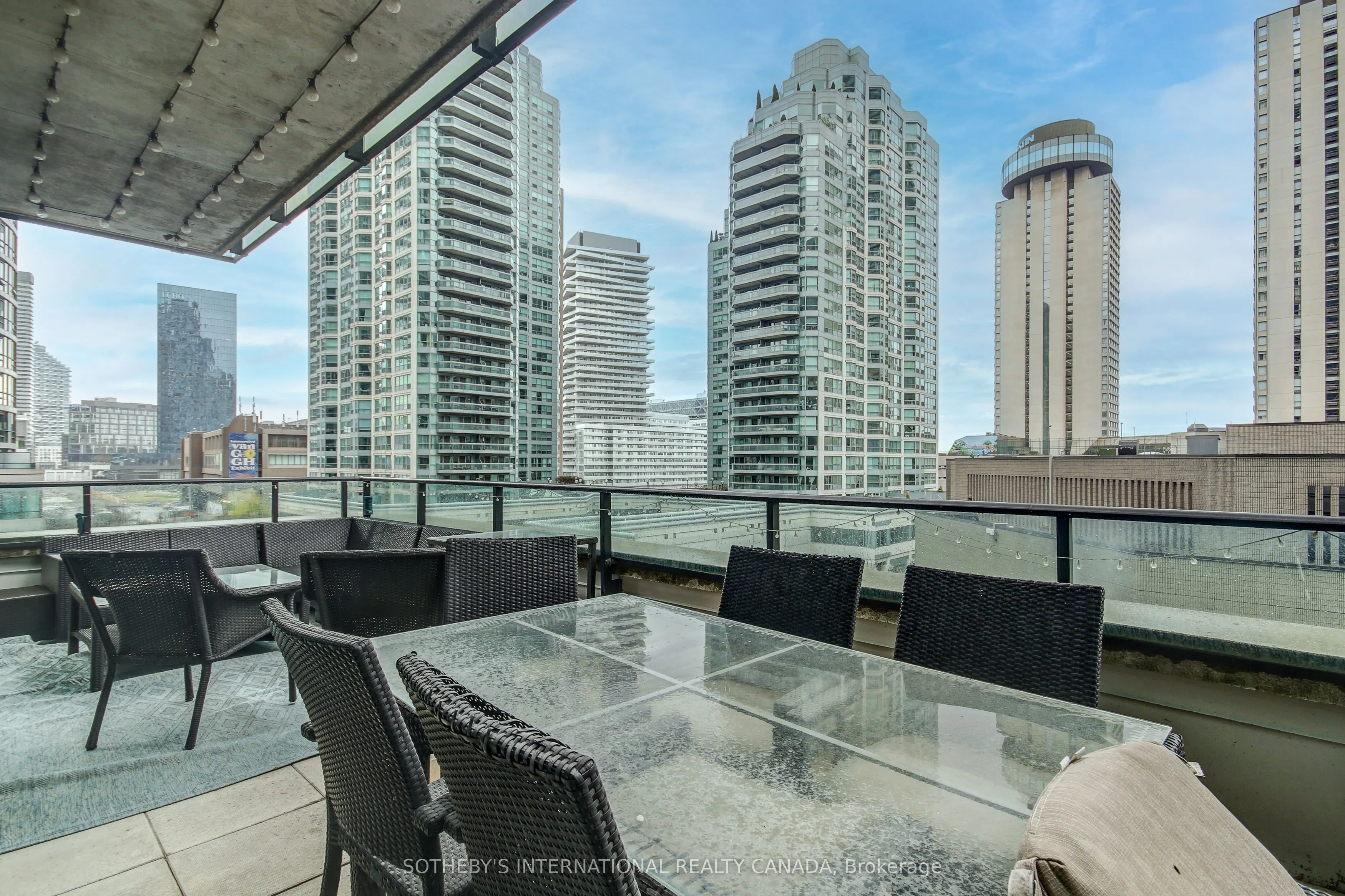33 Bay Street, #508