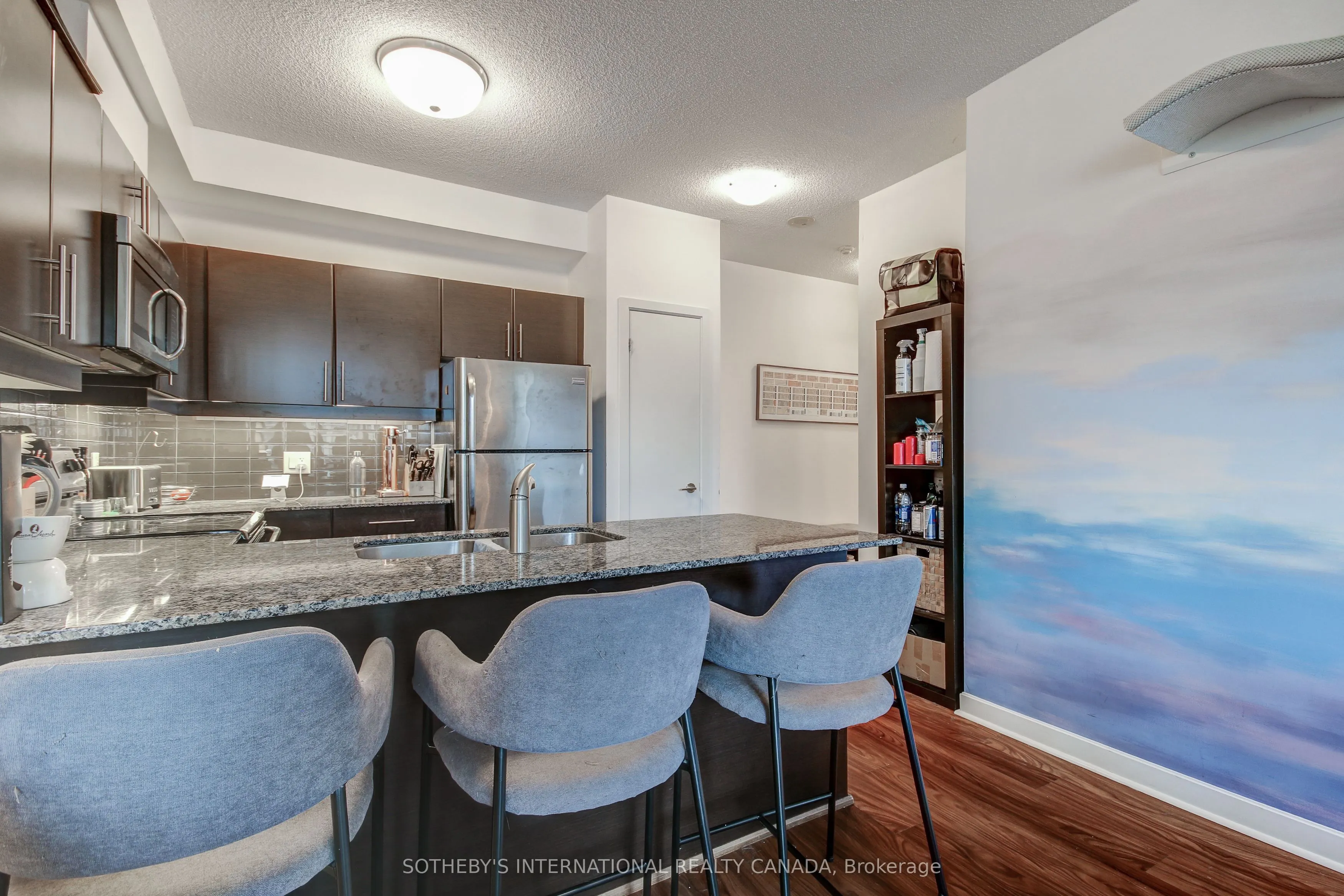 33 Bay Street, #508