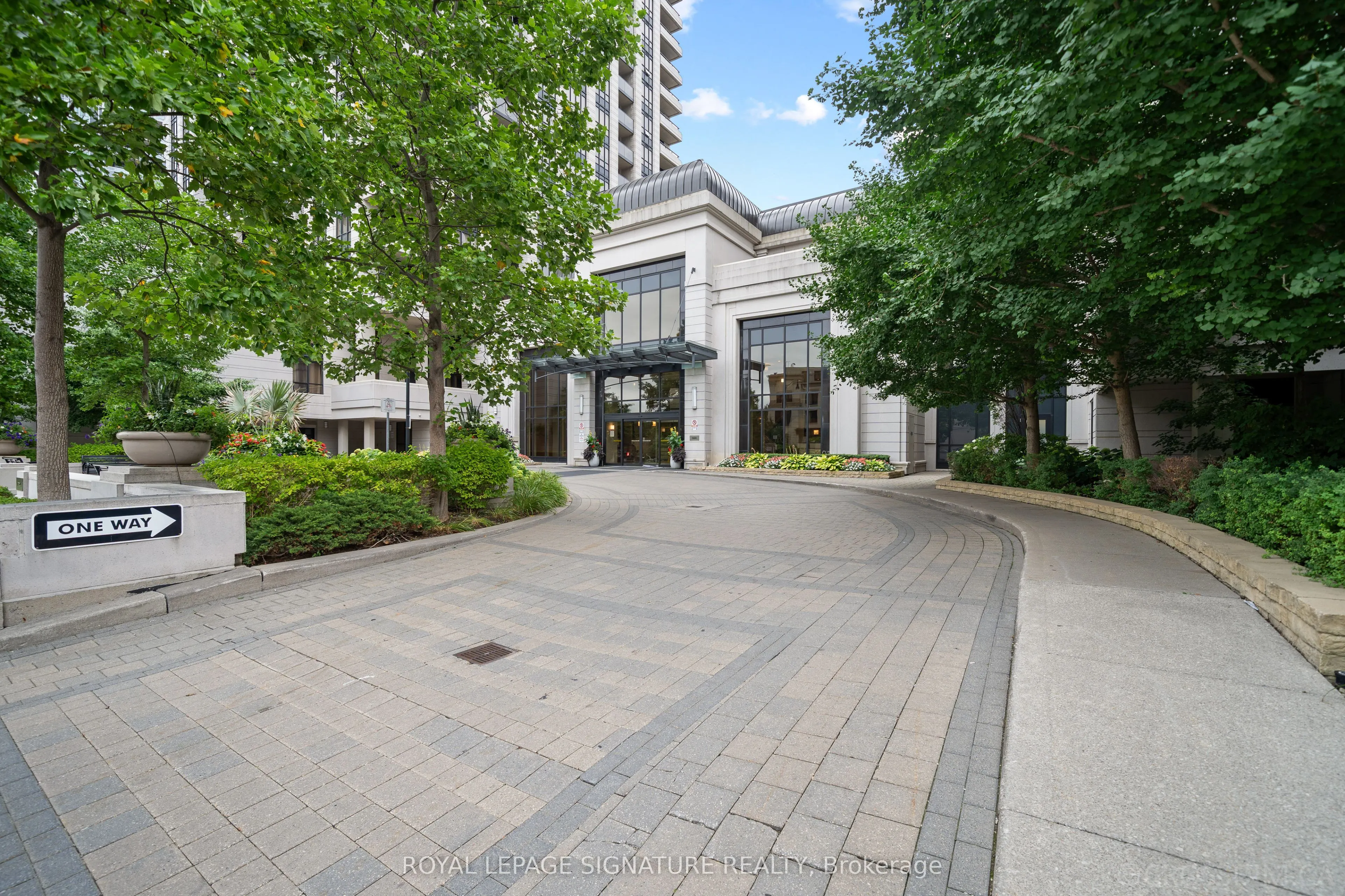100 Harrison Garden Boulevard, #825