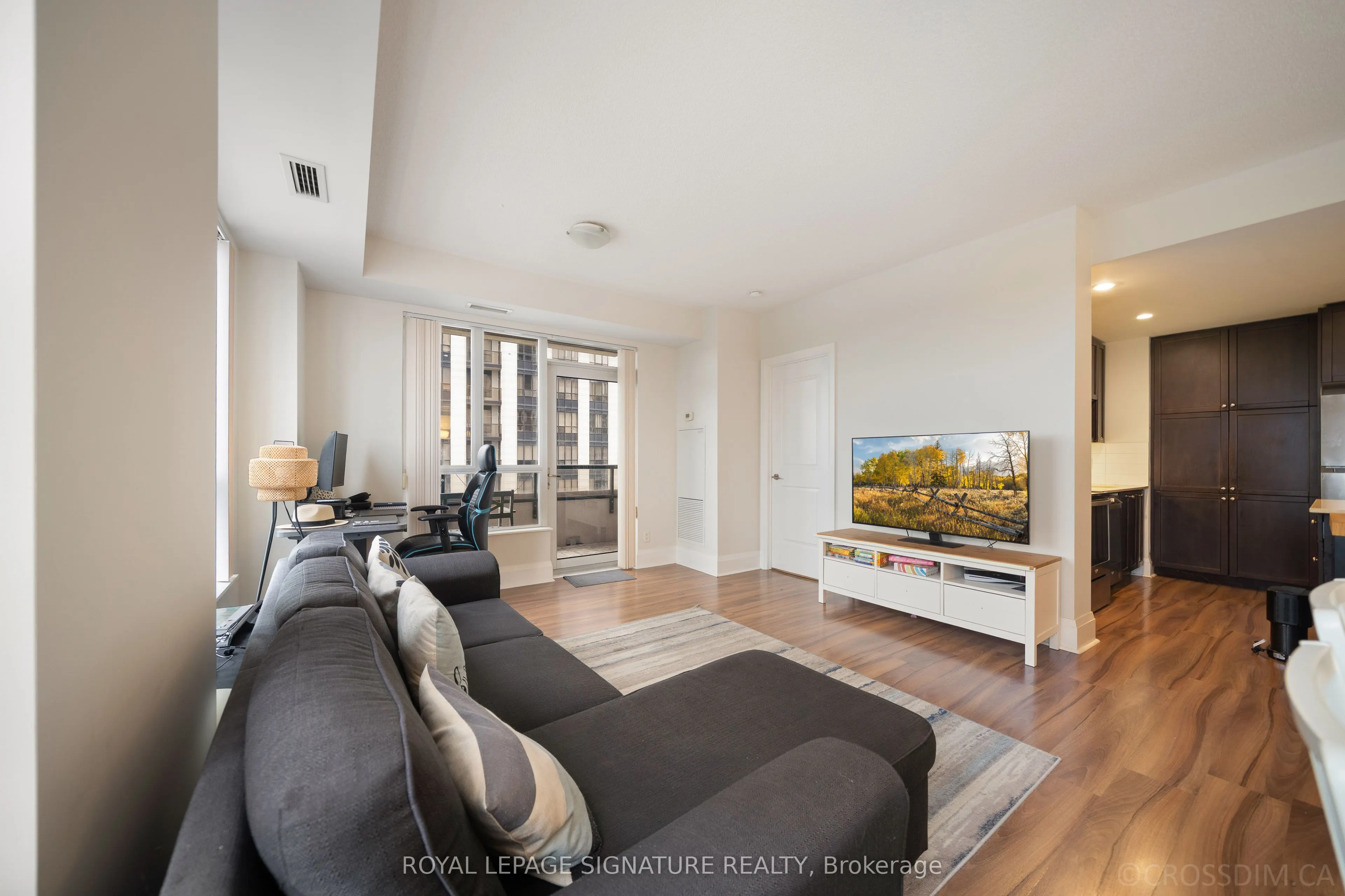 100 Harrison Garden Boulevard, #825