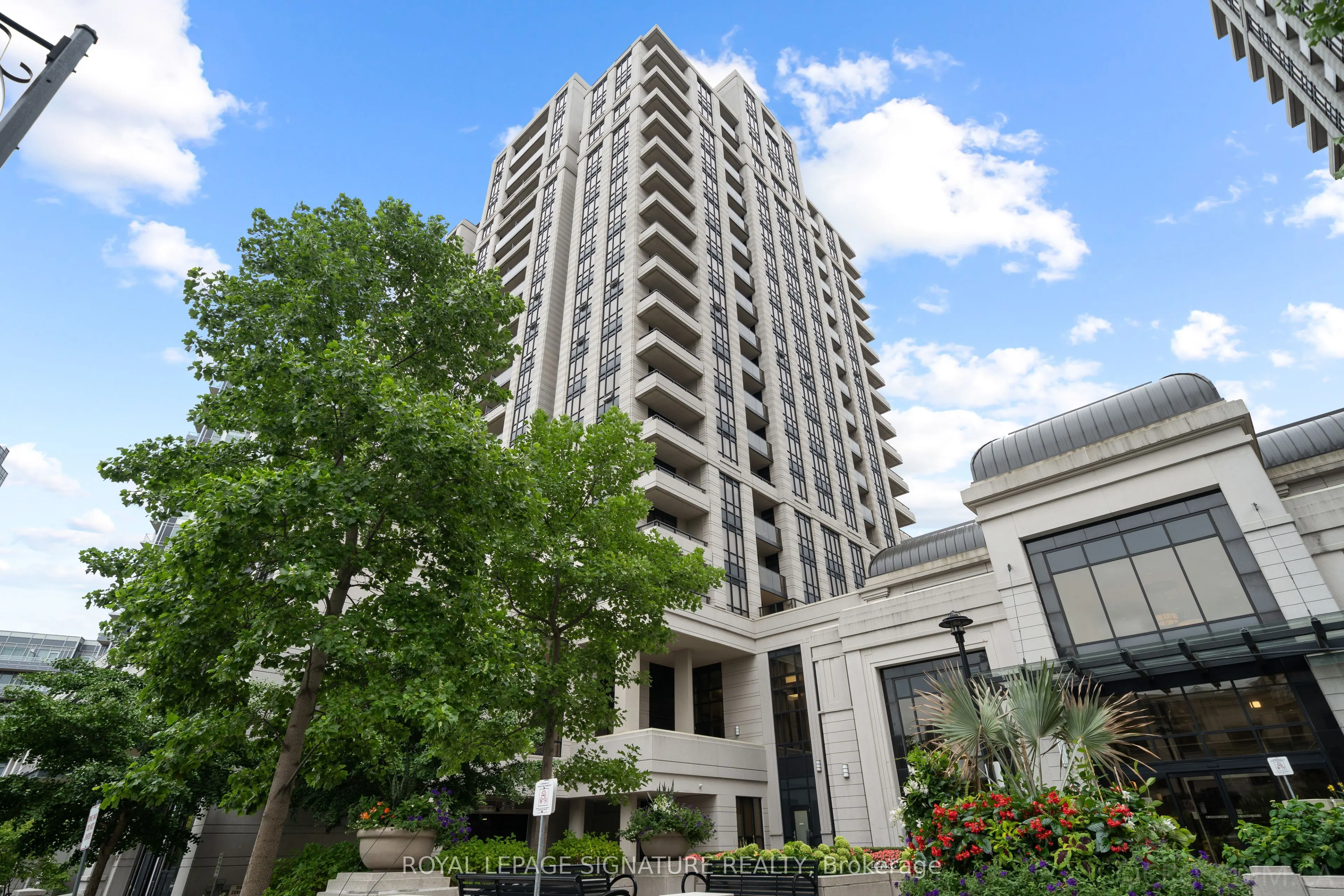 100 Harrison Garden Boulevard, #825
