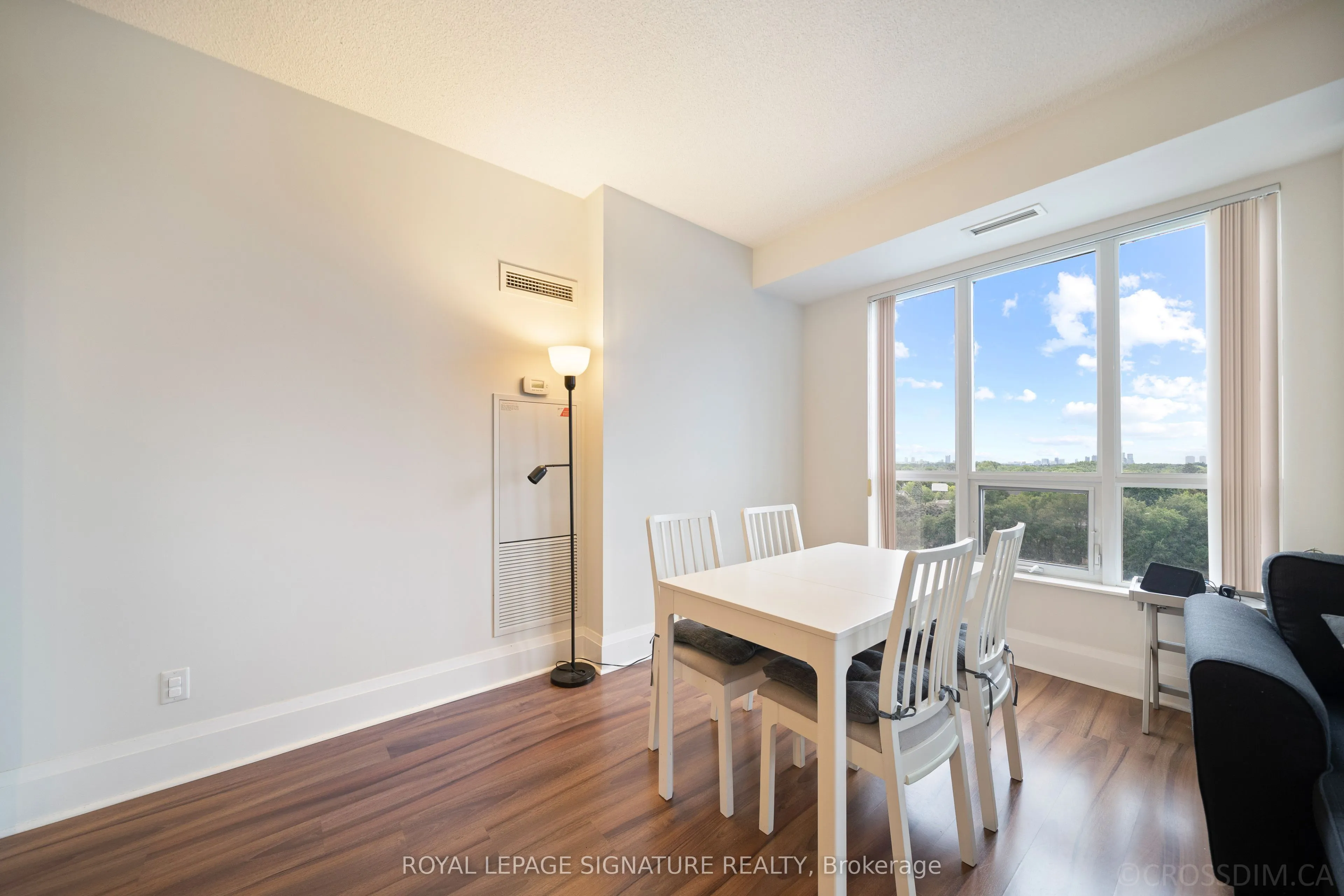 100 Harrison Garden Boulevard, #825