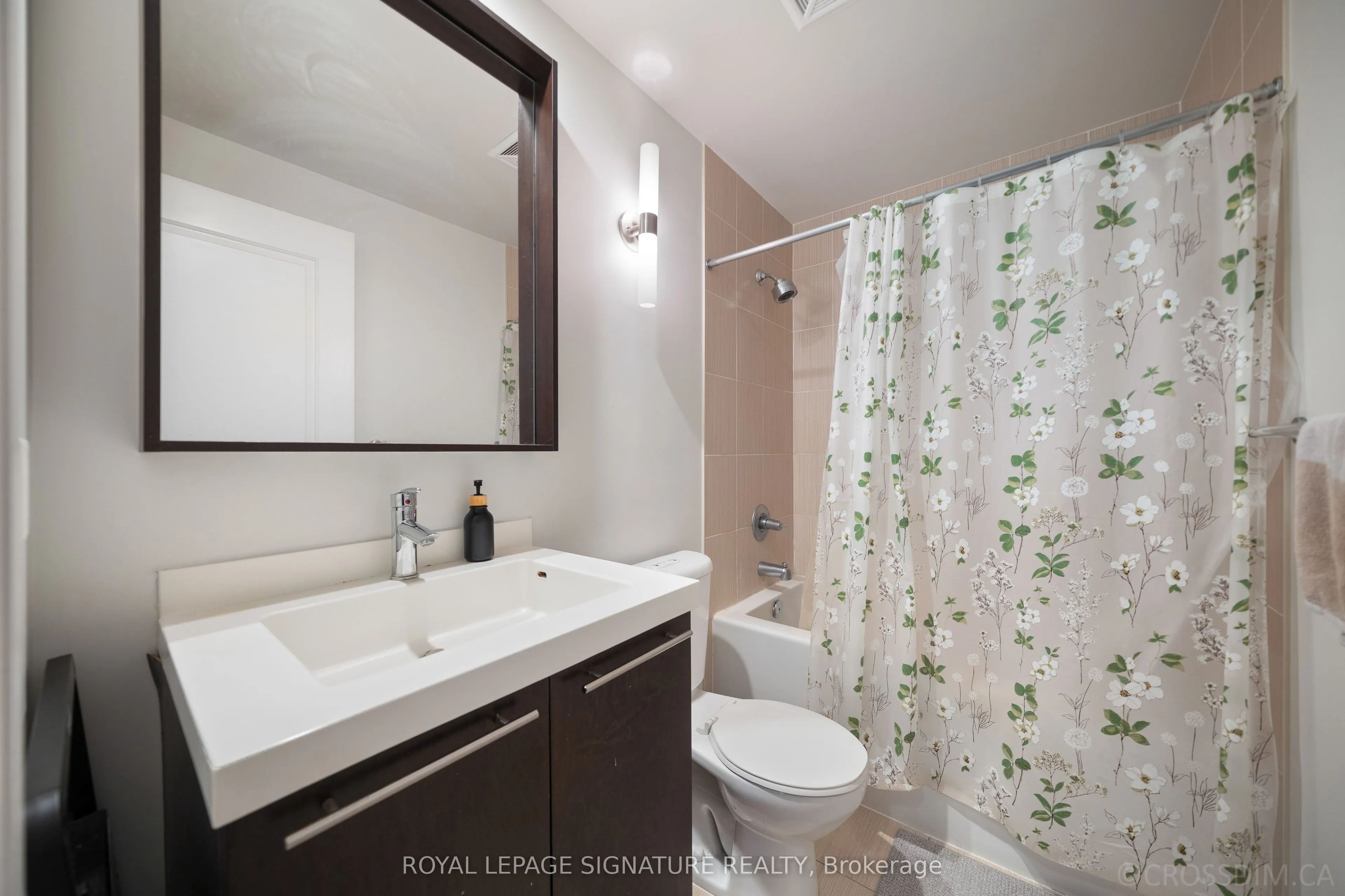 100 Harrison Garden Boulevard, #825