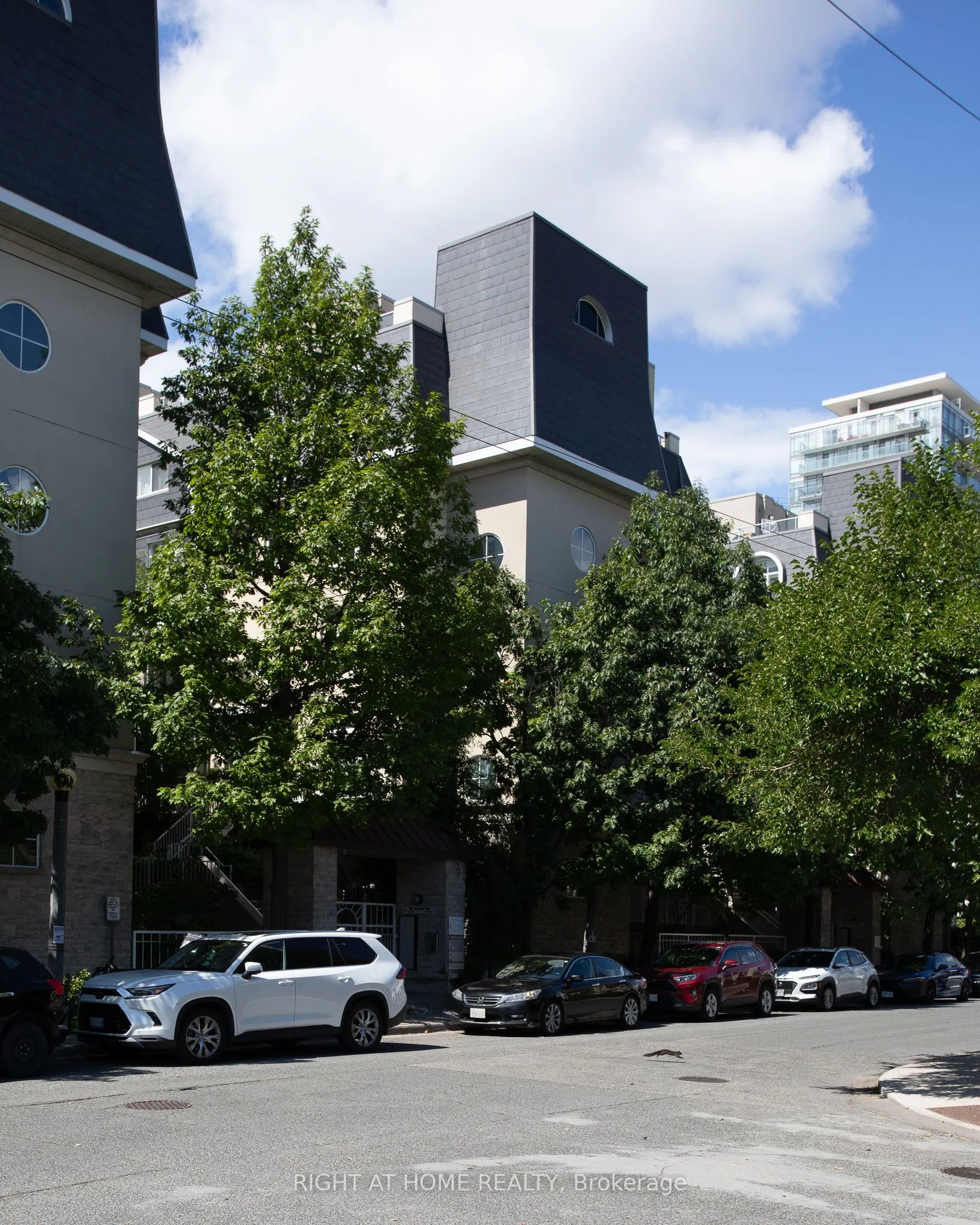 30 Stadium Road, #250