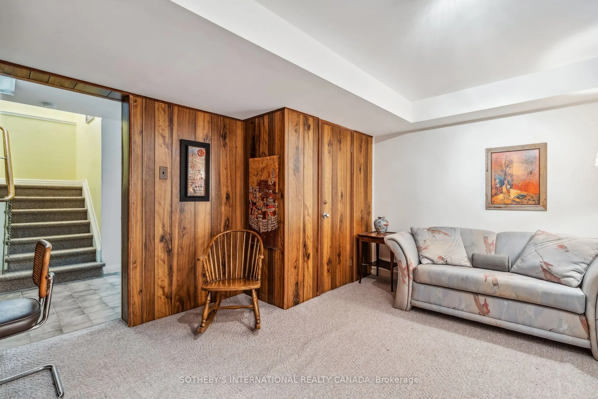 78 Ridelle Avenue