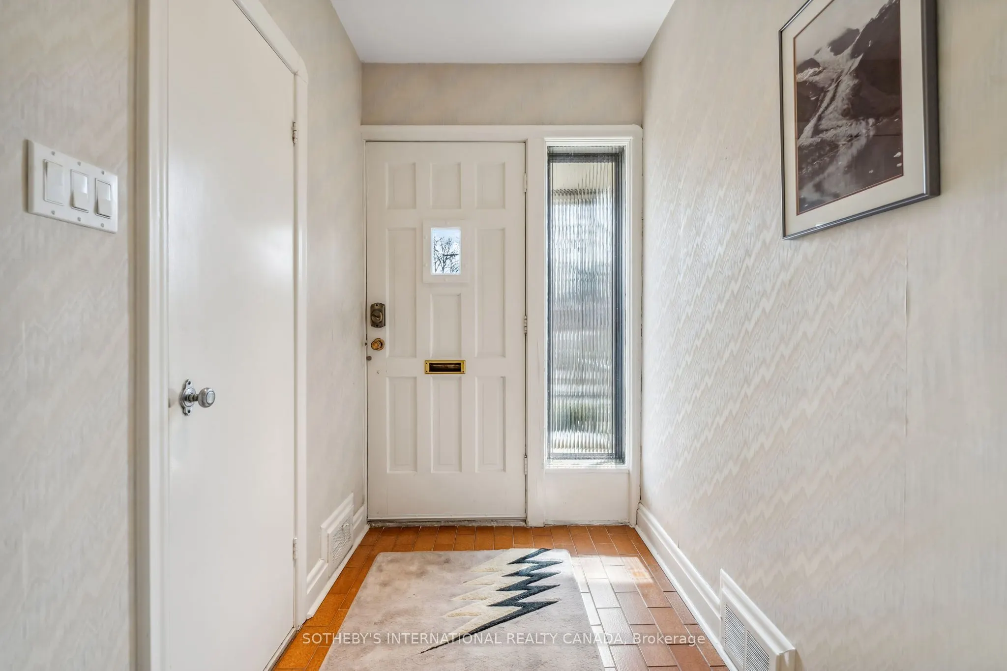 78 Ridelle Avenue
