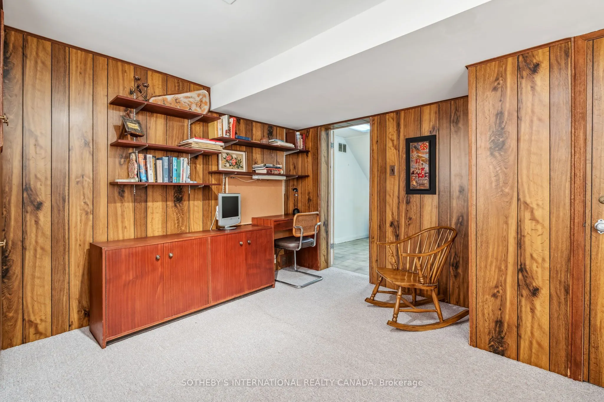 78 Ridelle Avenue
