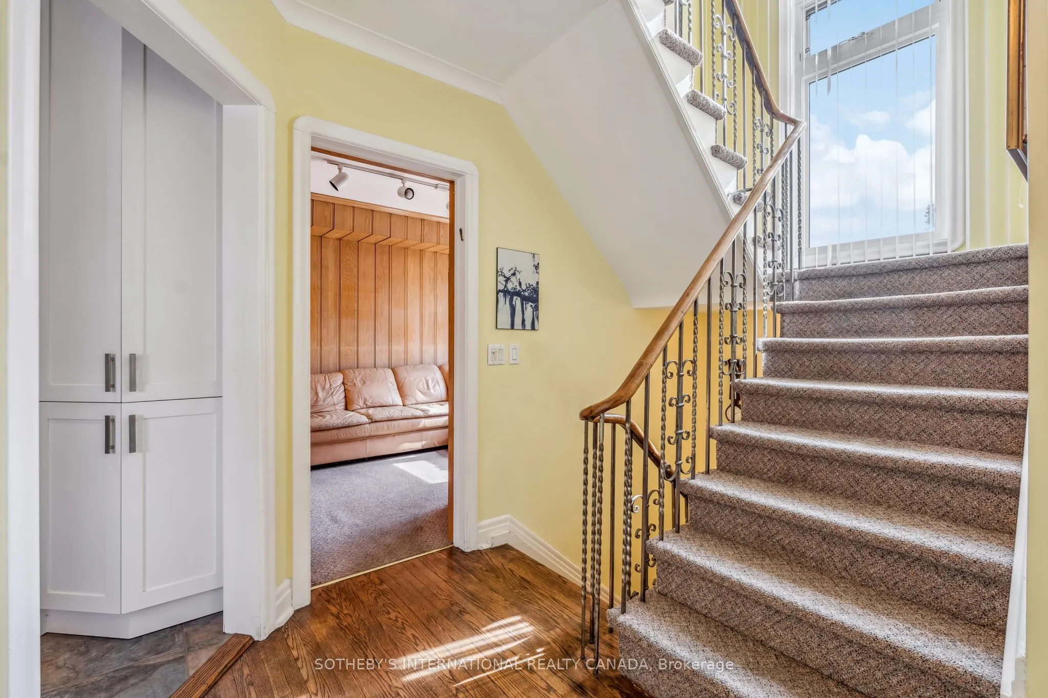 78 Ridelle Avenue