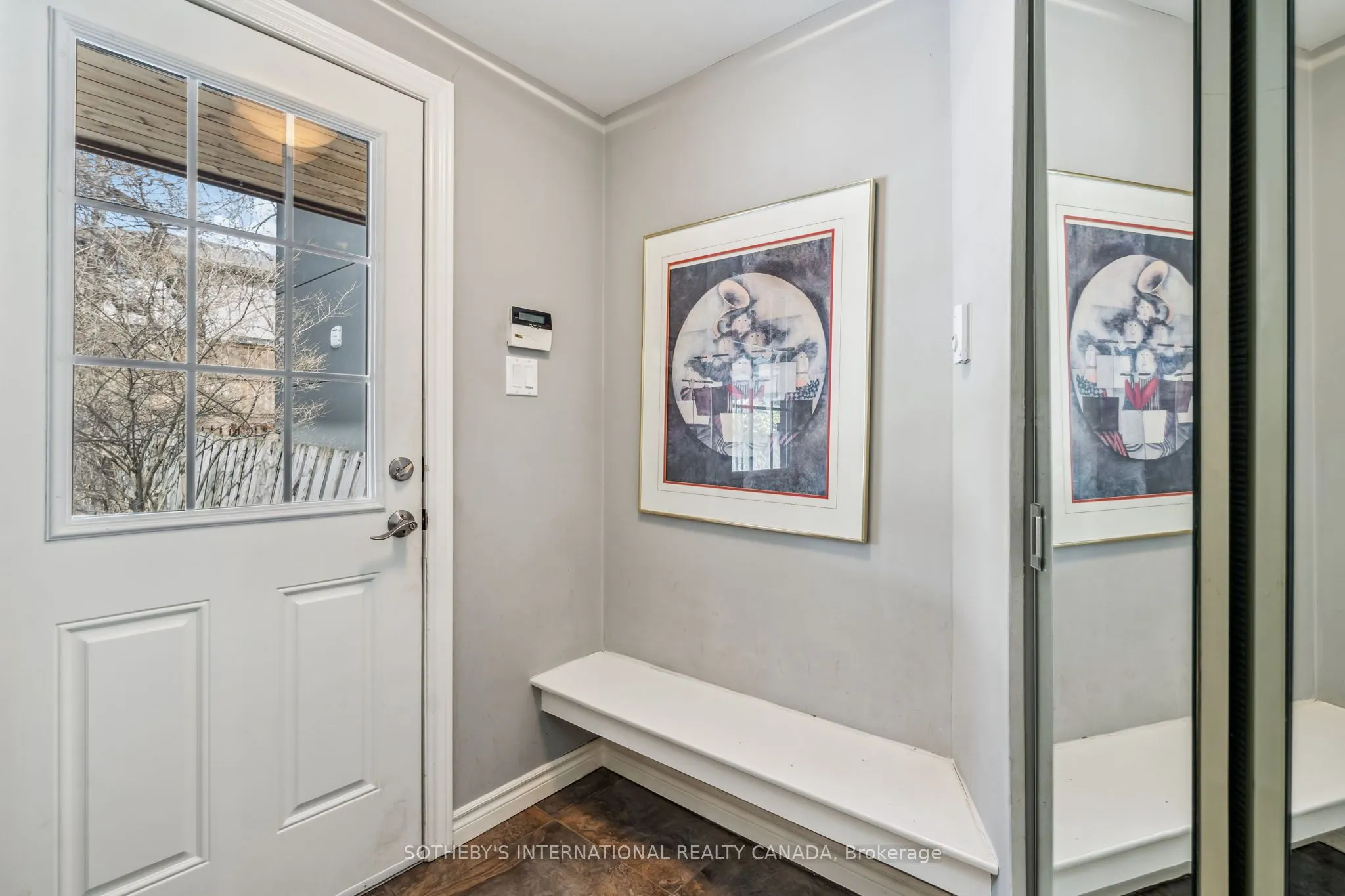 78 Ridelle Avenue