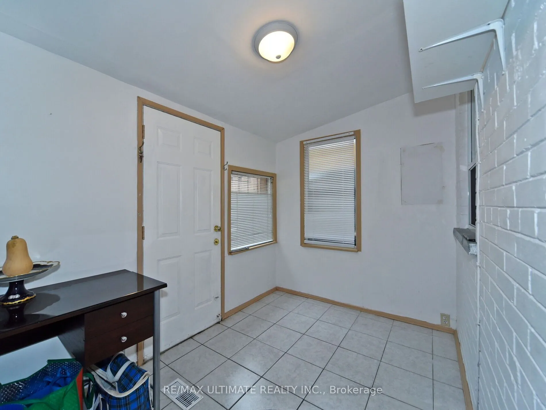 86 CHERRYWOOD Avenue
