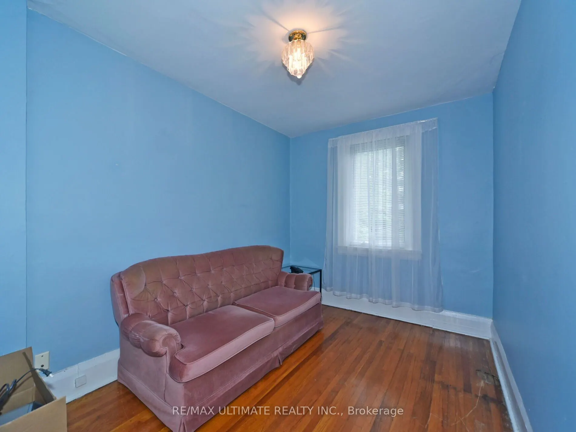 86 CHERRYWOOD Avenue