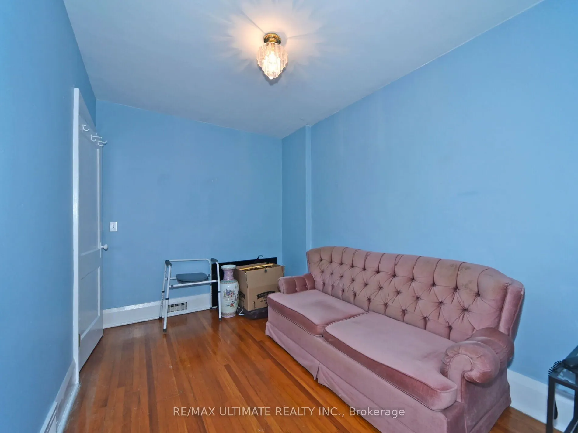 86 CHERRYWOOD Avenue