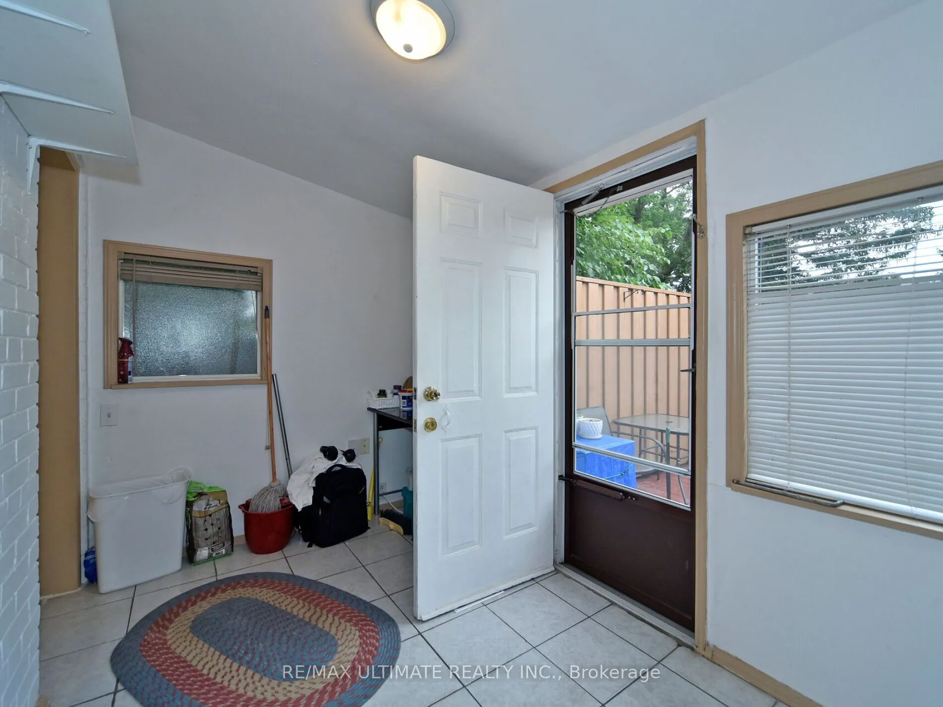 86 CHERRYWOOD Avenue