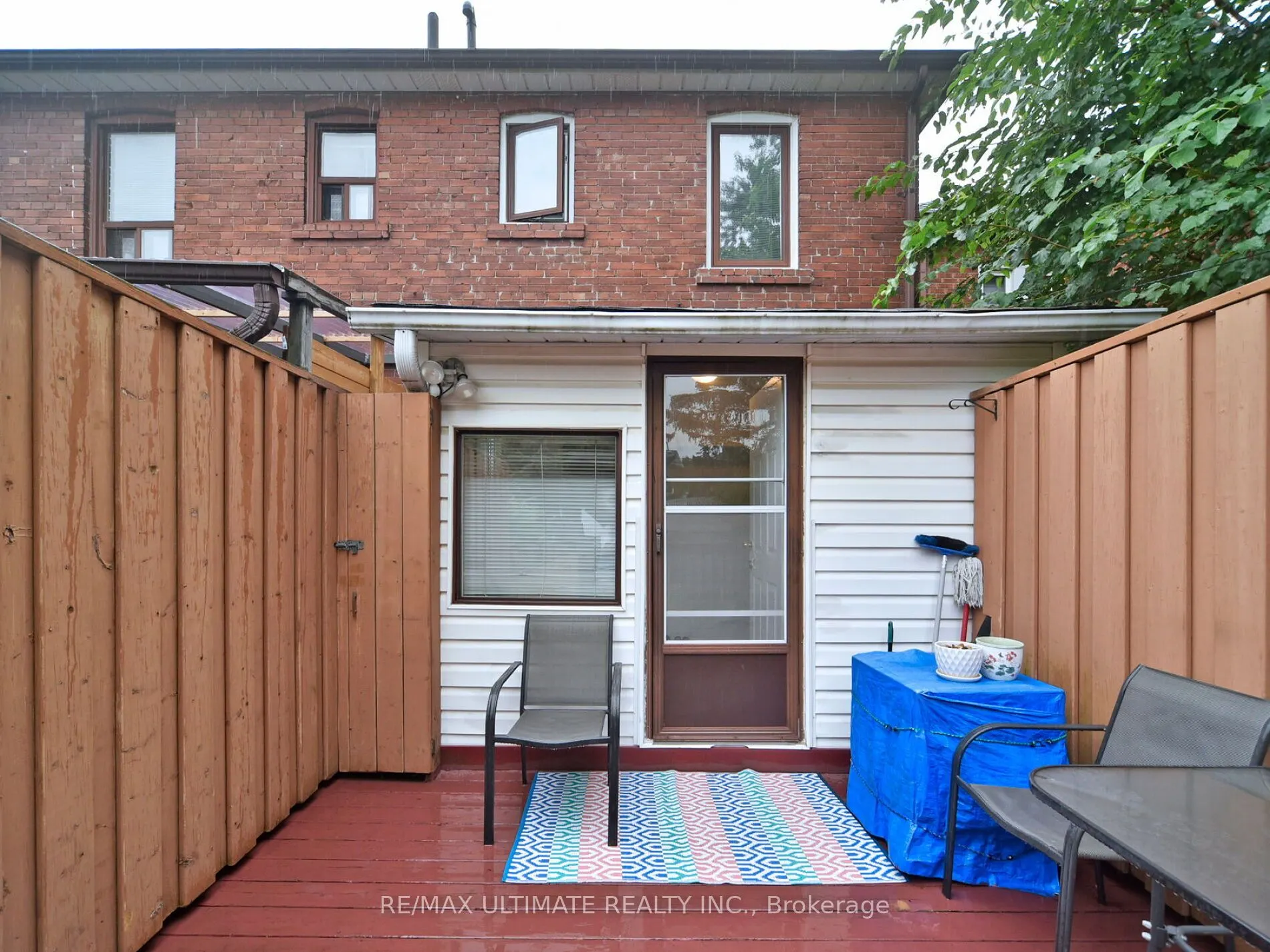 86 CHERRYWOOD Avenue