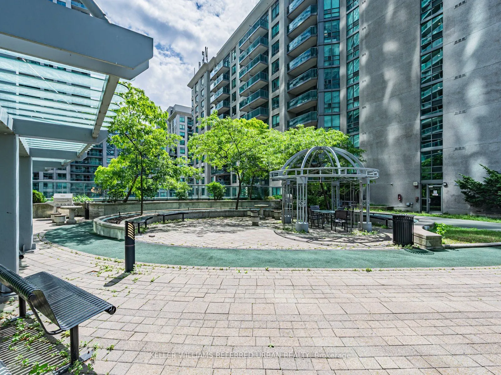 30 Grand Trunk Crescent, #705