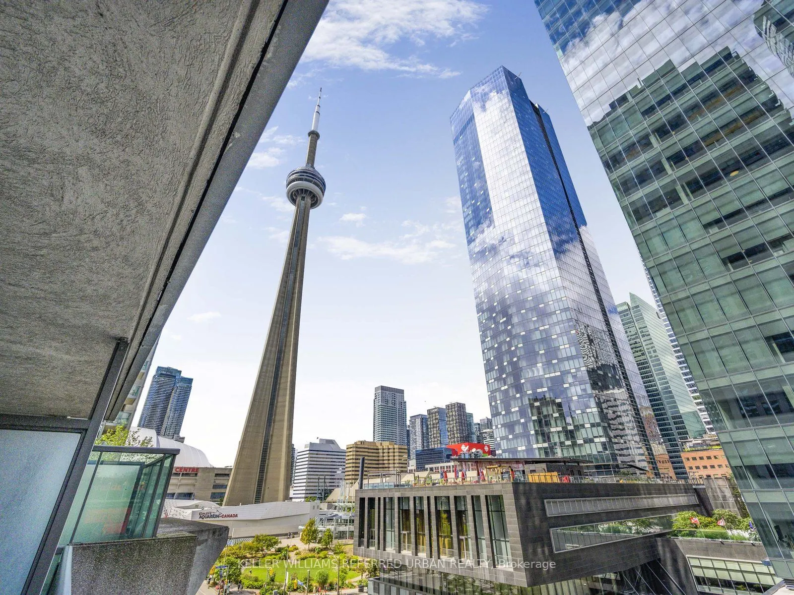 30 Grand Trunk Crescent, #705