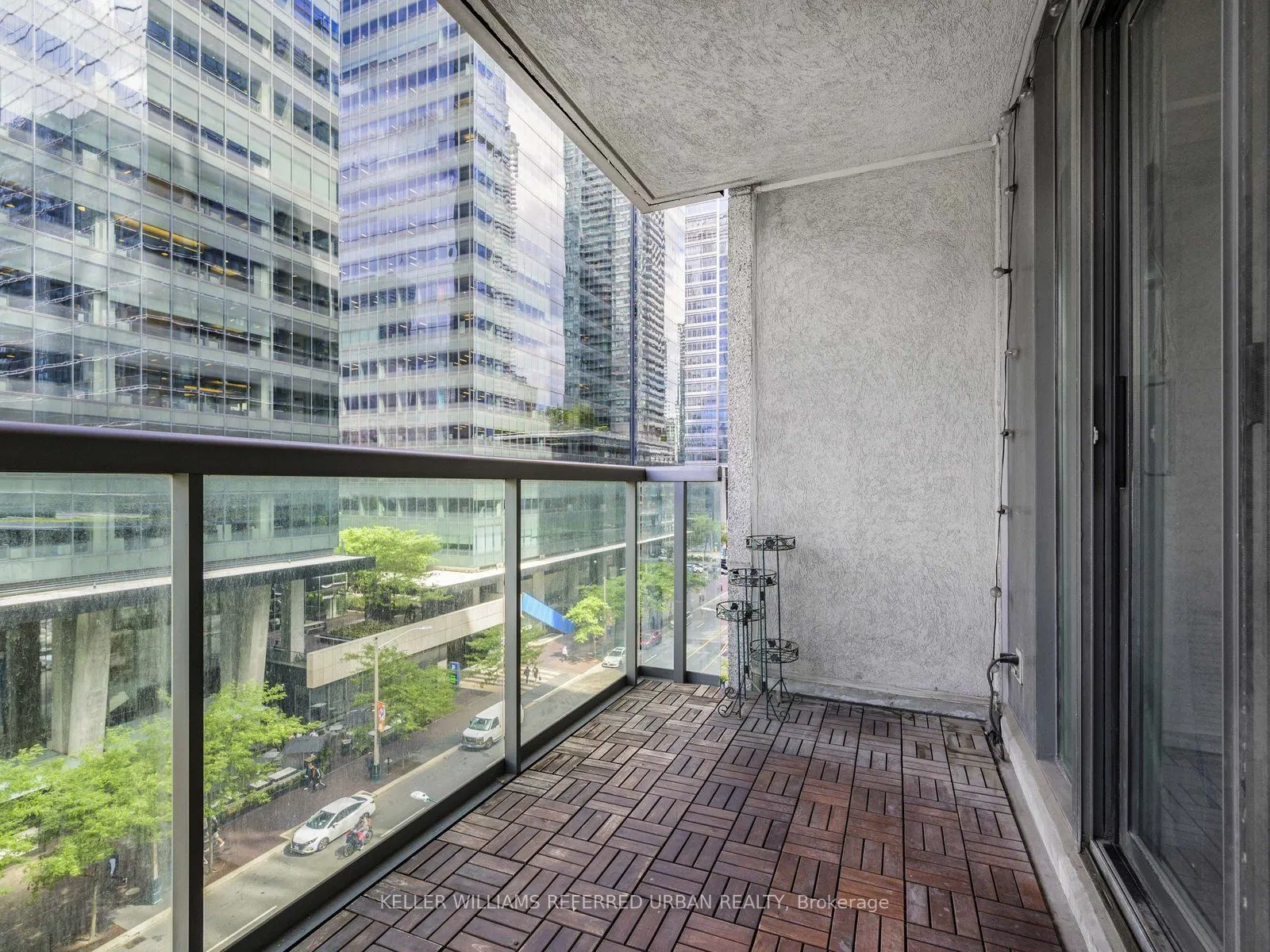 30 Grand Trunk Crescent, #705