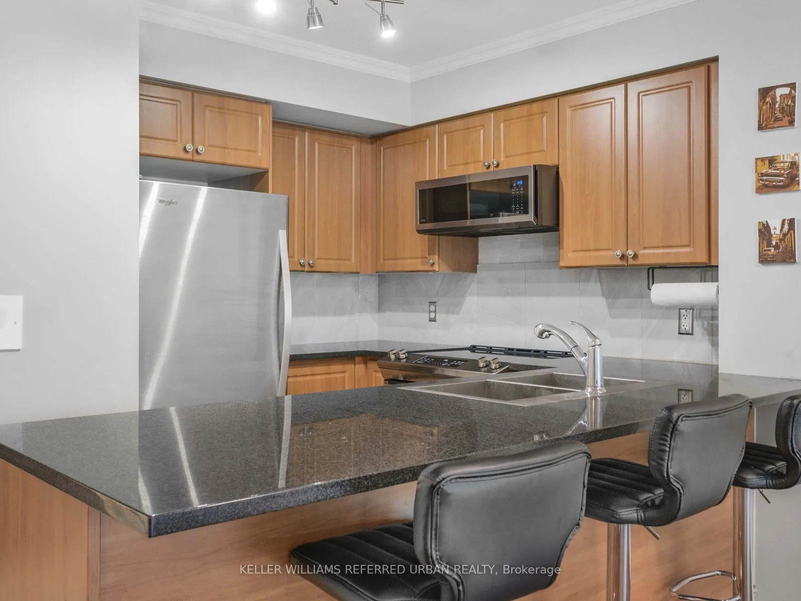 30 Grand Trunk Crescent, #705