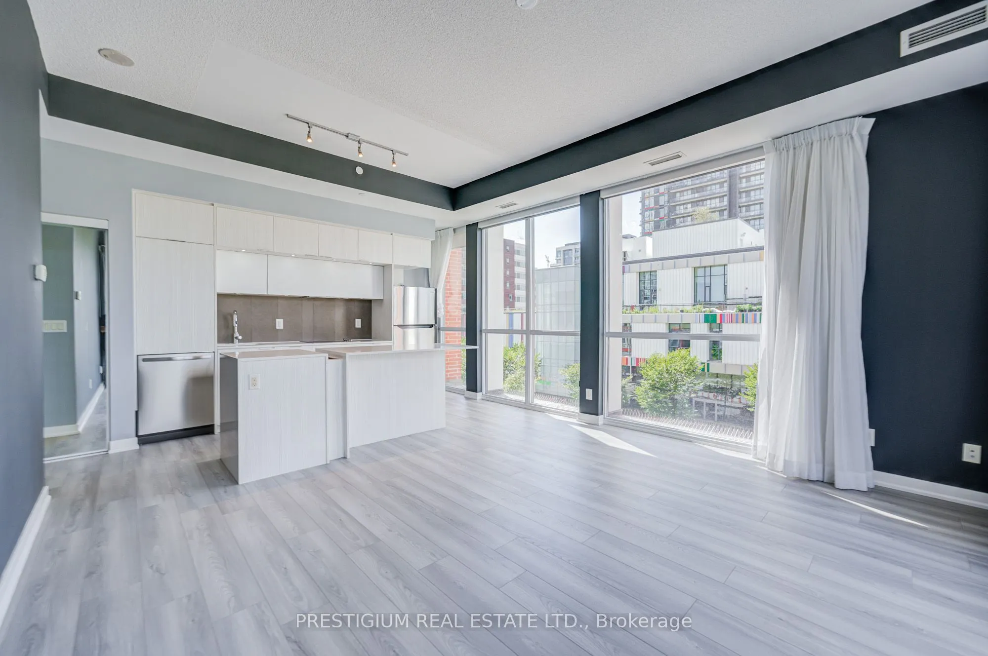 170 Sumach Street, #418