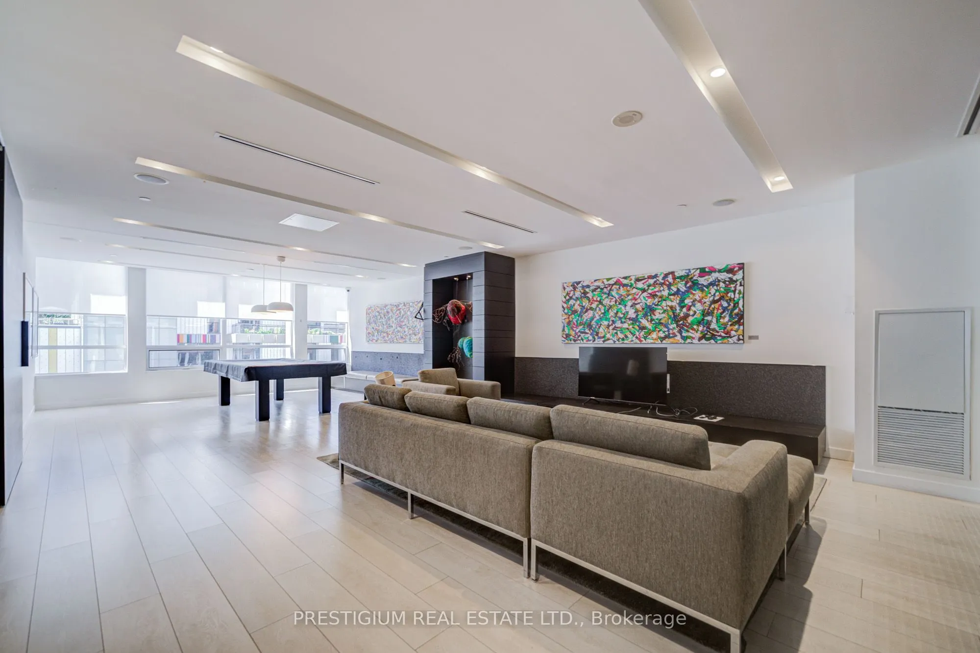 170 Sumach Street, #418