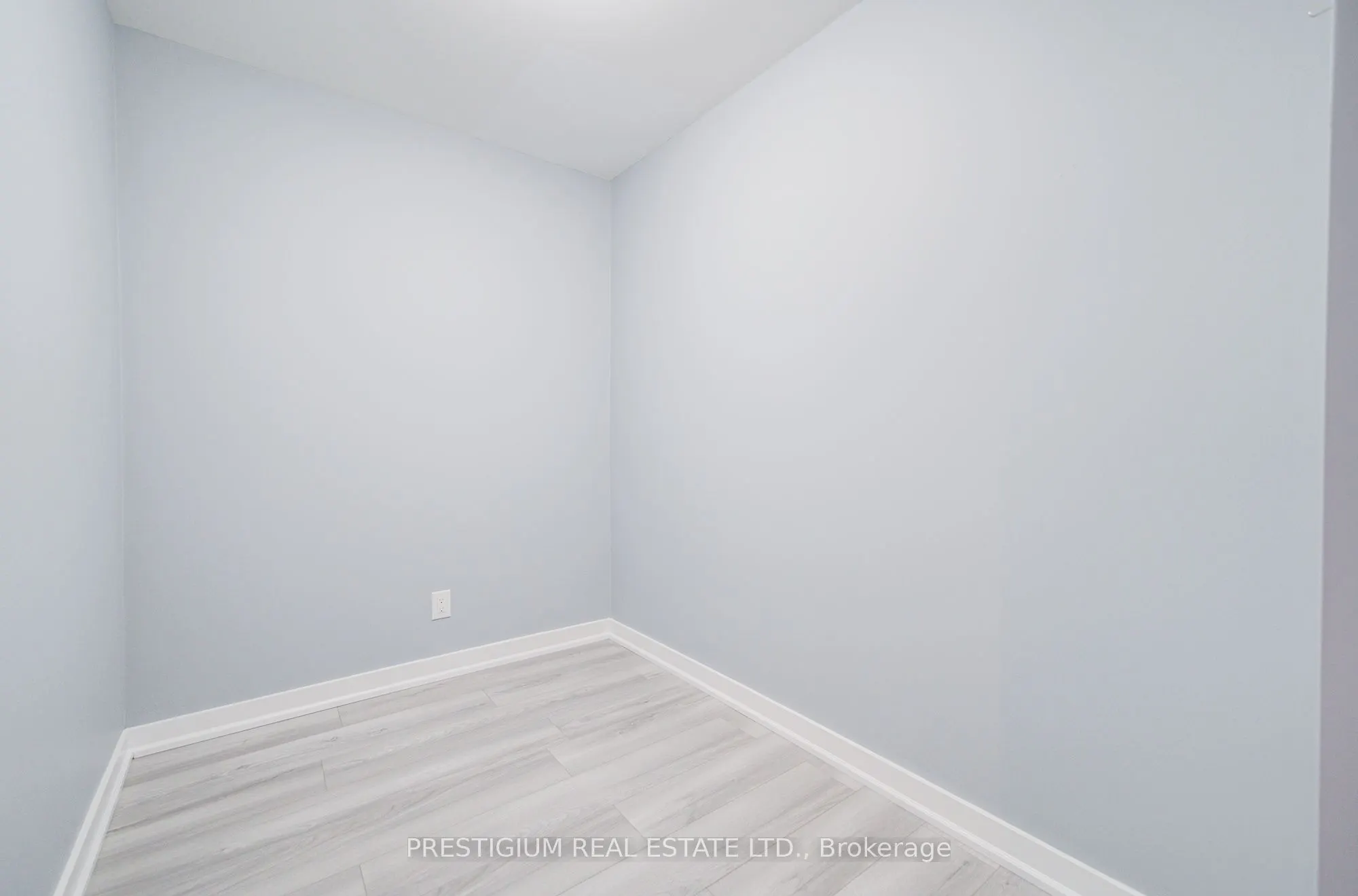 170 Sumach Street, #418