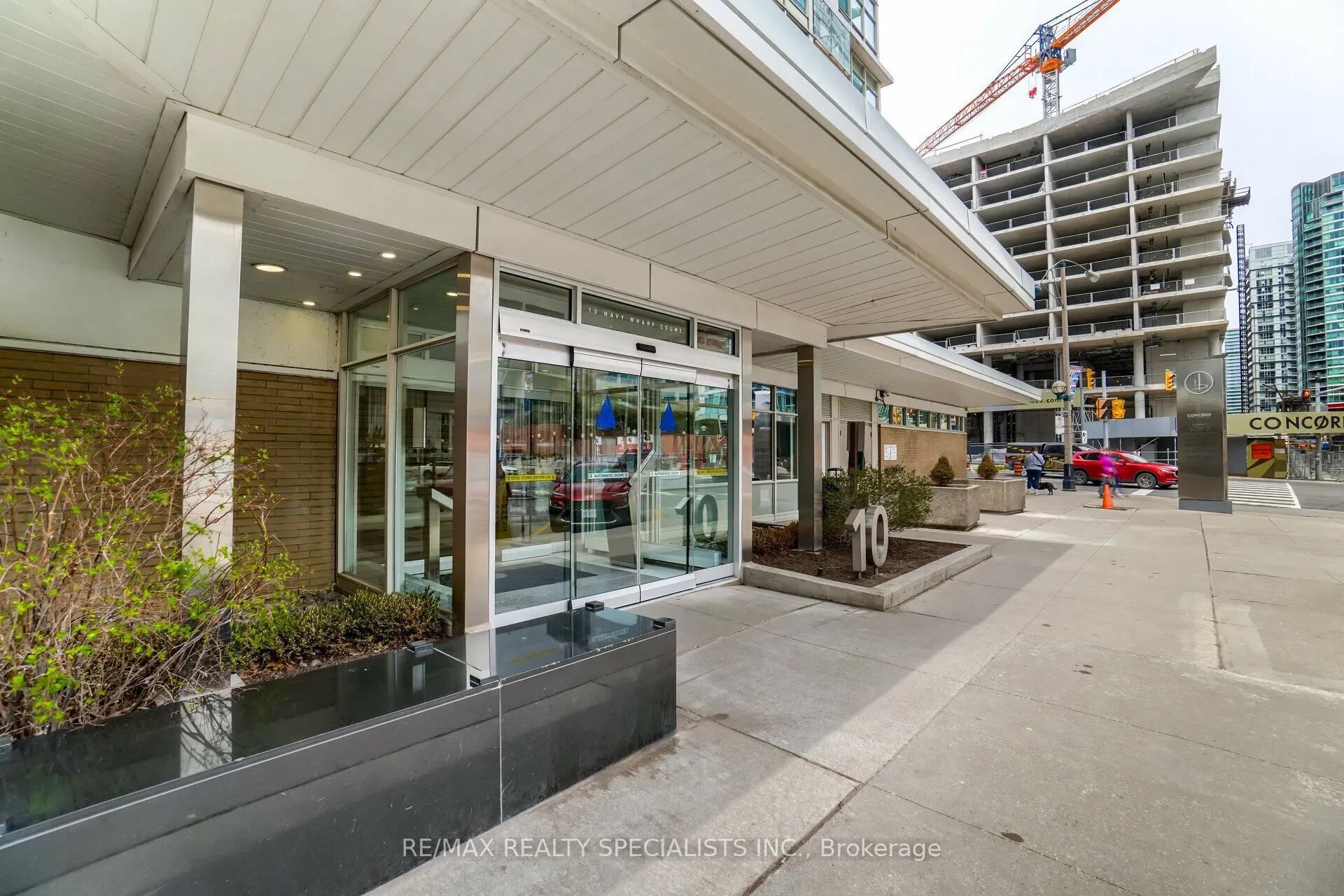 10 Navy Wharf Court, #2706