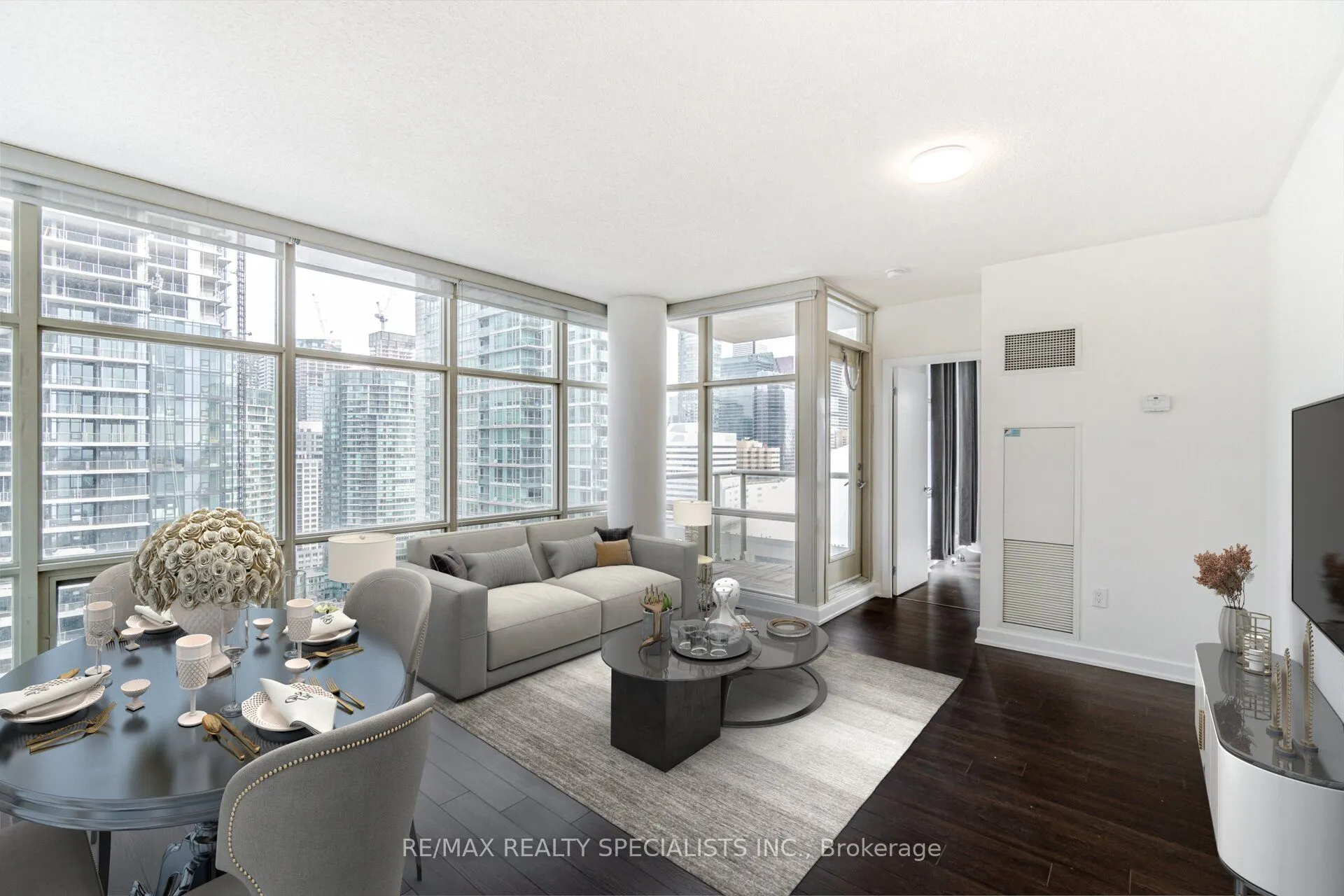 10 Navy Wharf Court, #2706