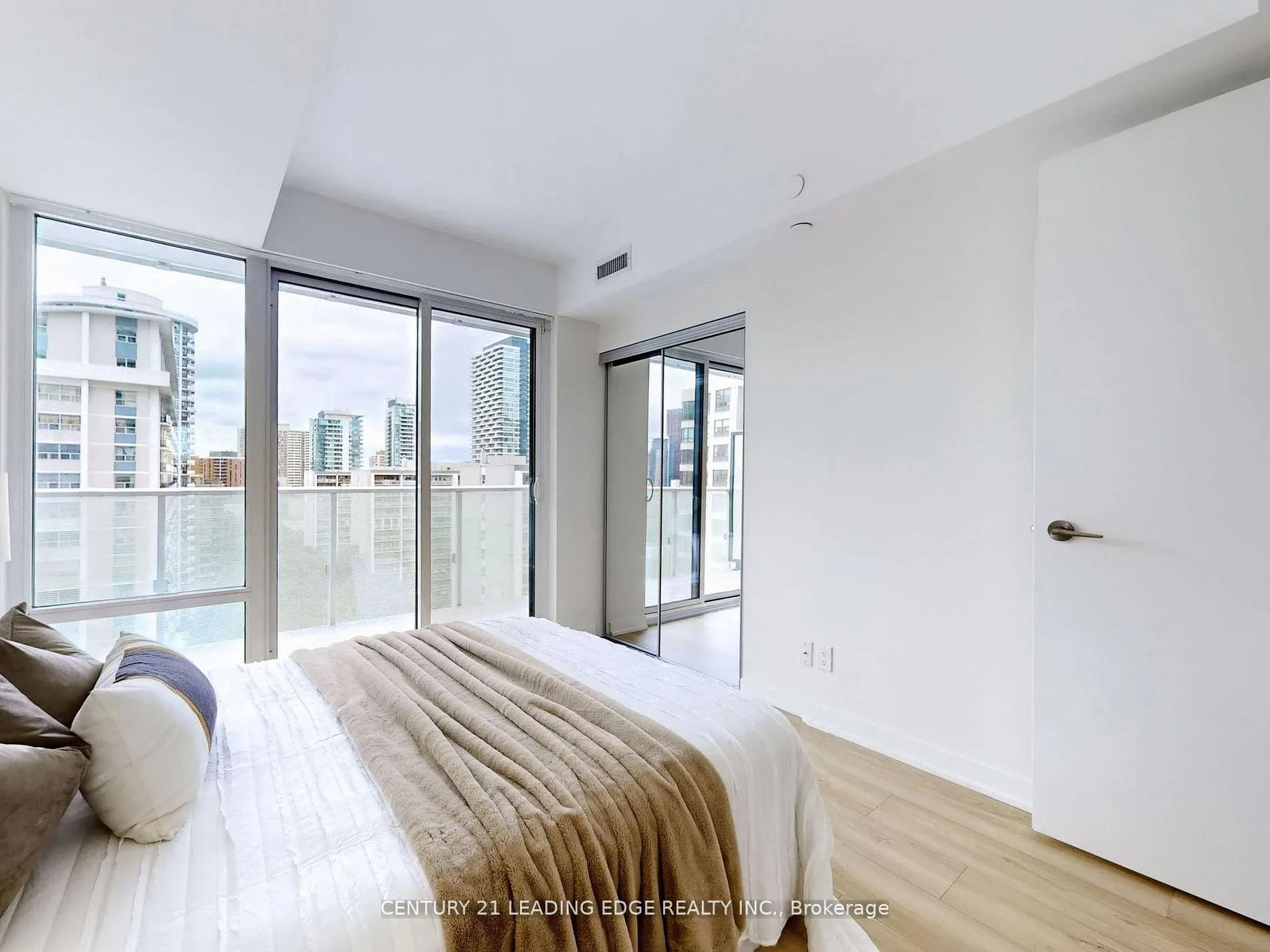 501 Yonge Street, #1009