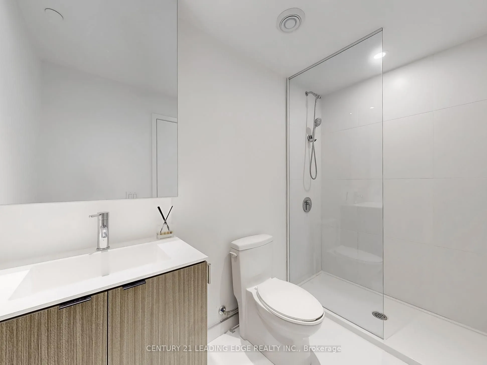 20 Edward Street, #2403