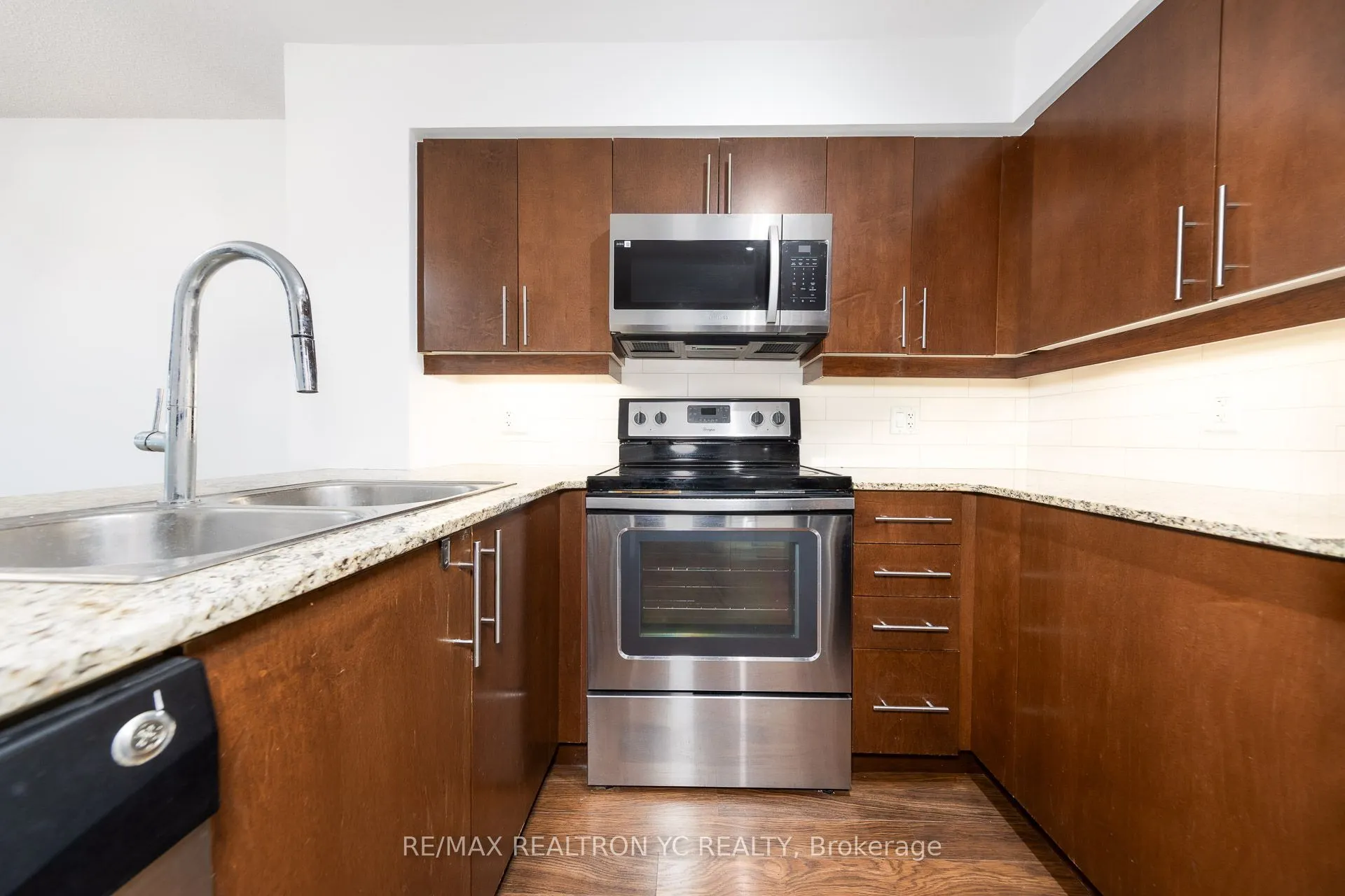 2191 Yonge Street, #1103