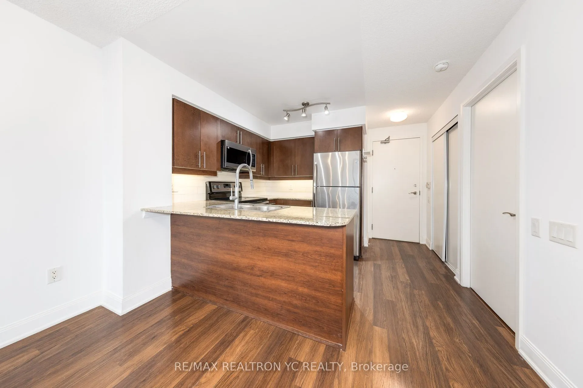 2191 Yonge Street, #1103