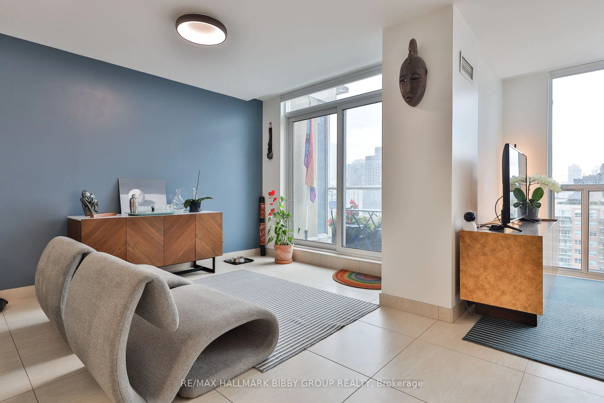230 King Street E, #PH18
