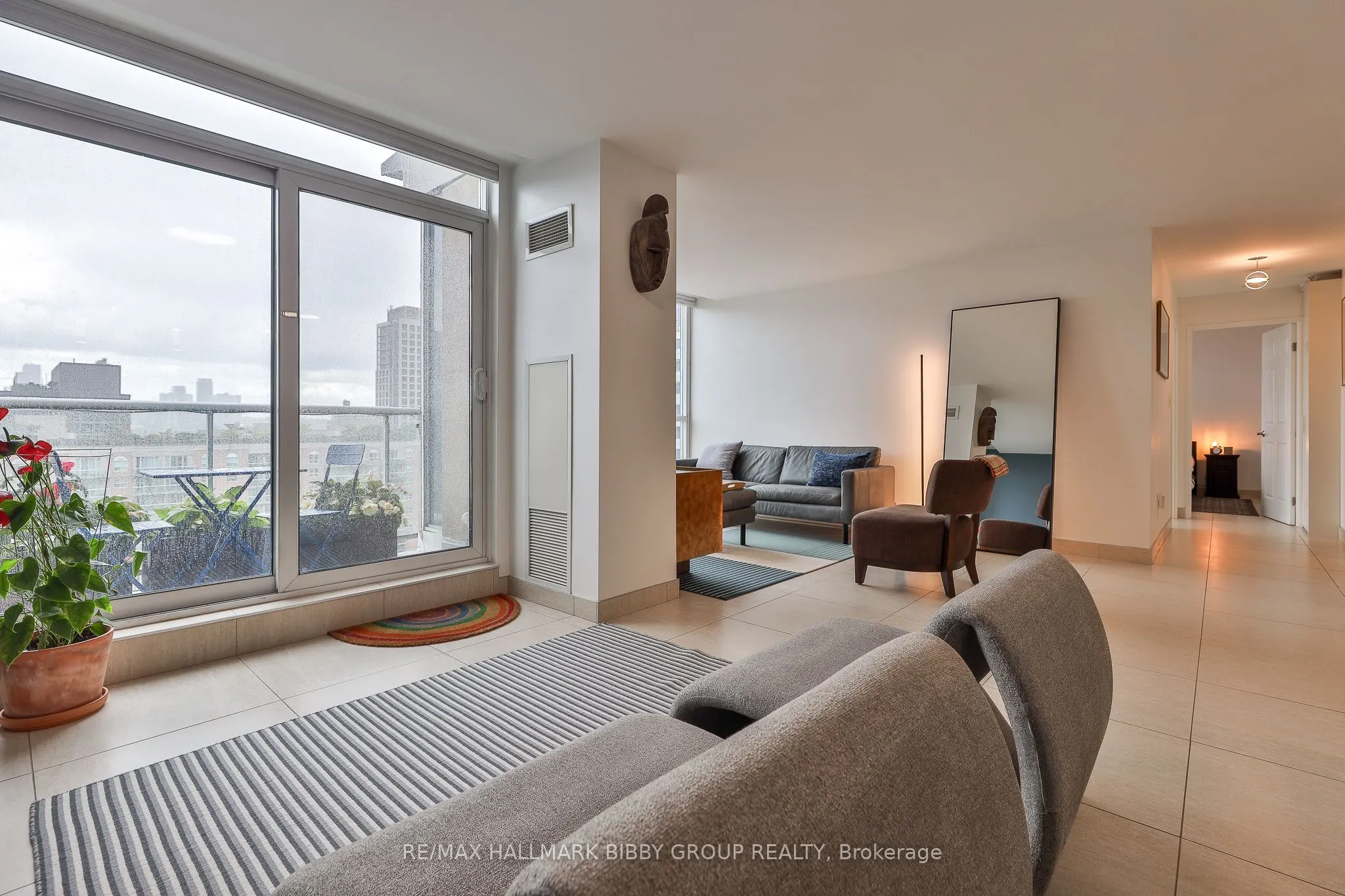 230 King Street E, #PH18