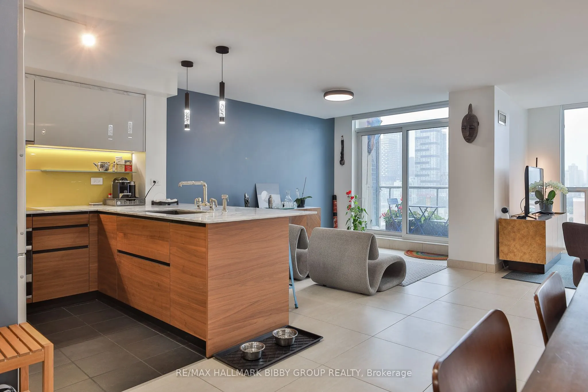230 King Street E, #PH18