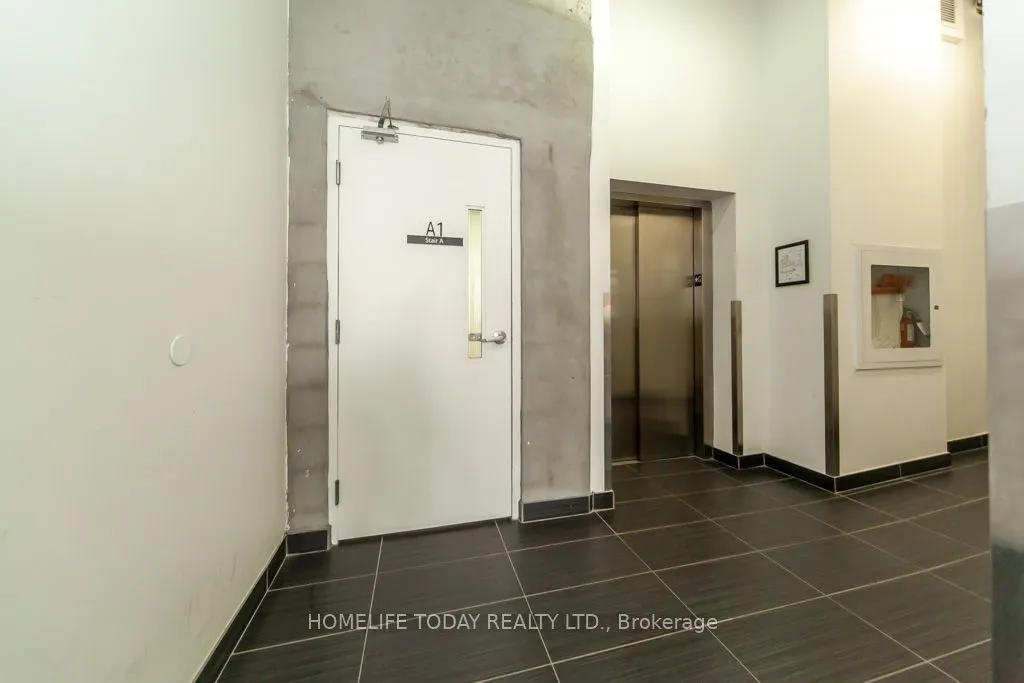 109 Wolseley Street, #504