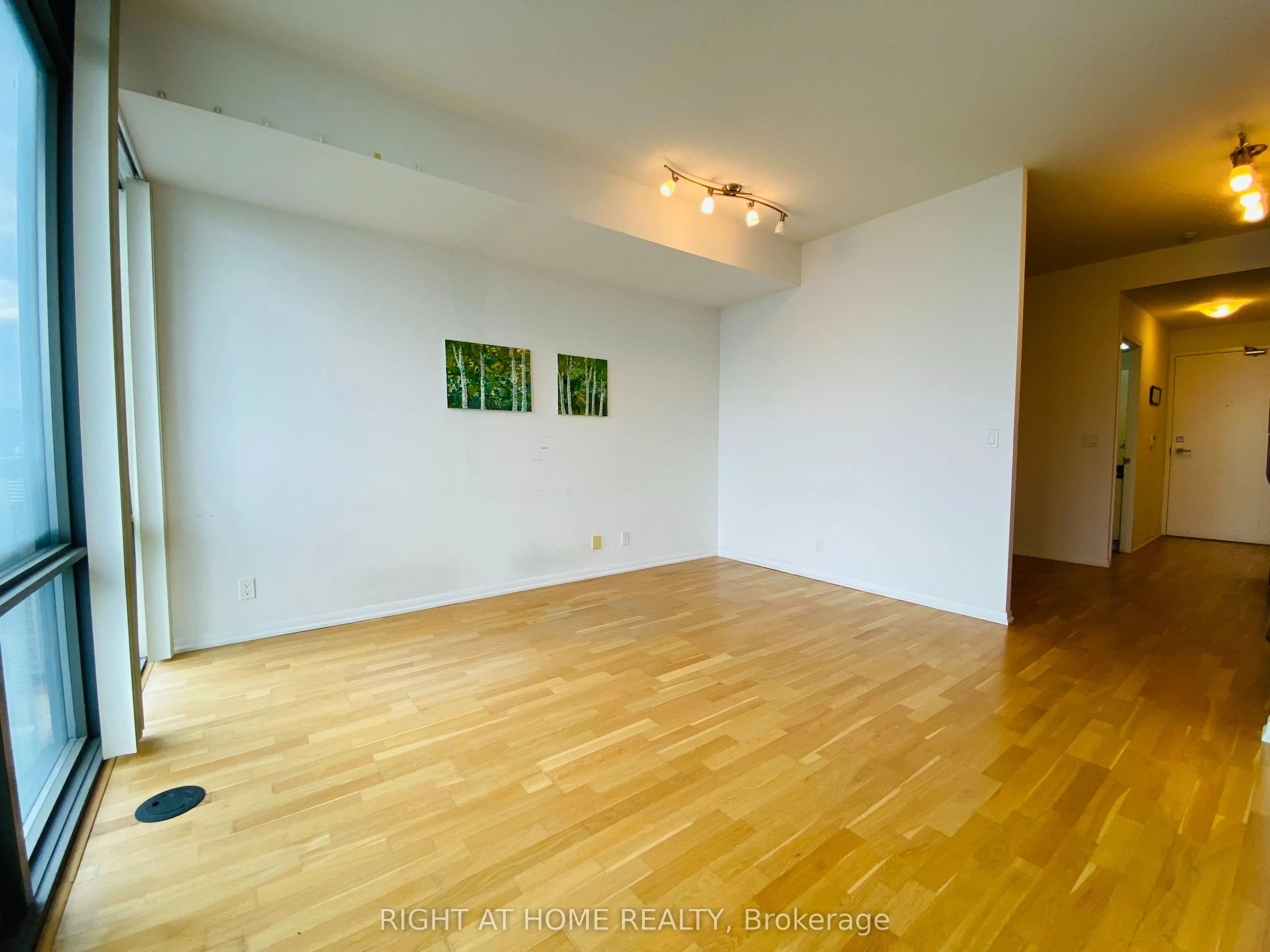 832 Bay Street, #4506
