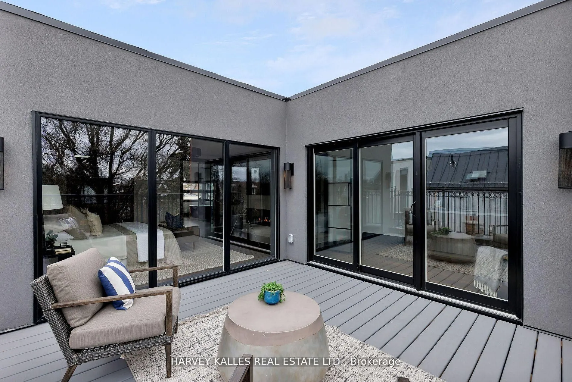 498 Roxton Road
