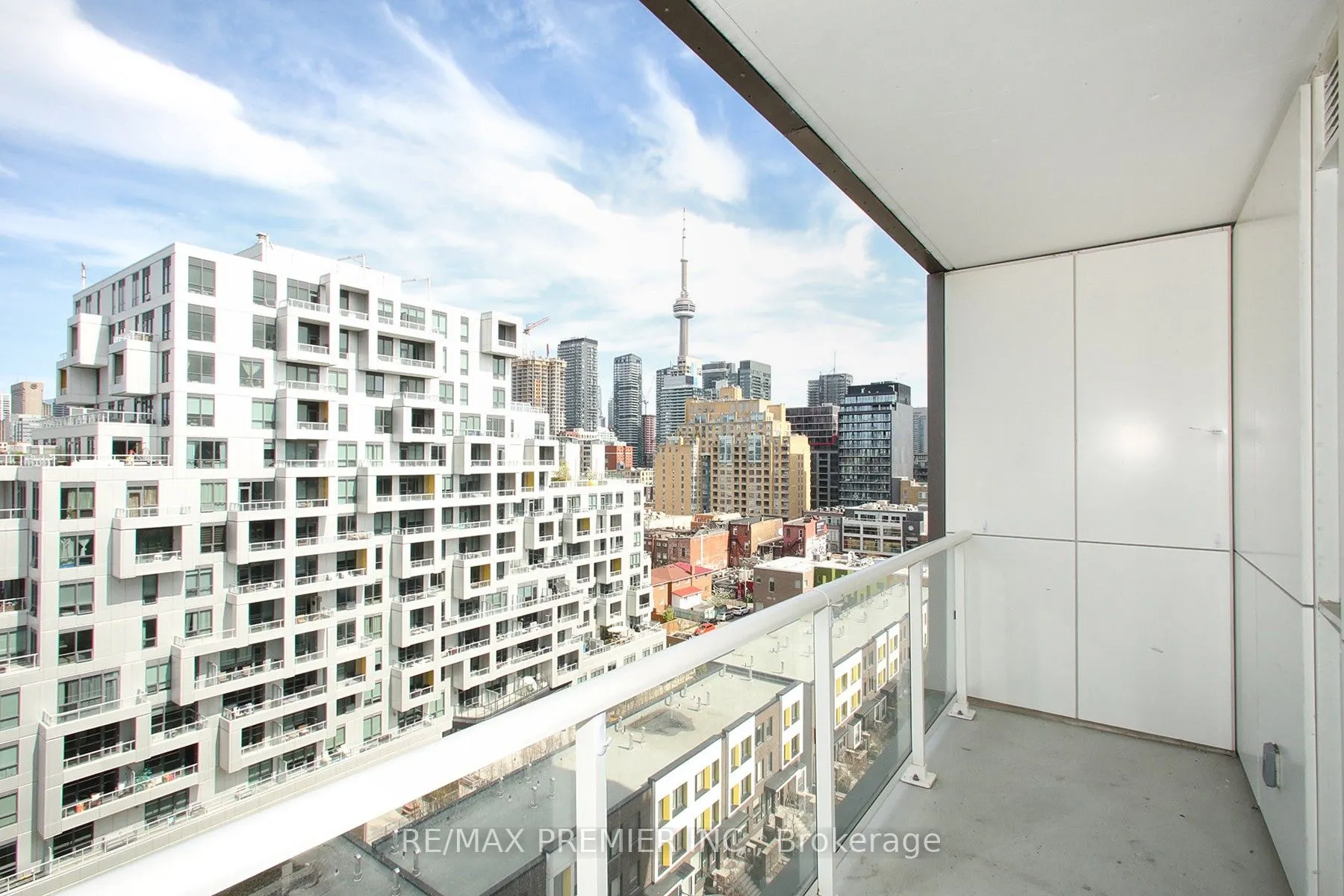 80 Vanauley Street, #906