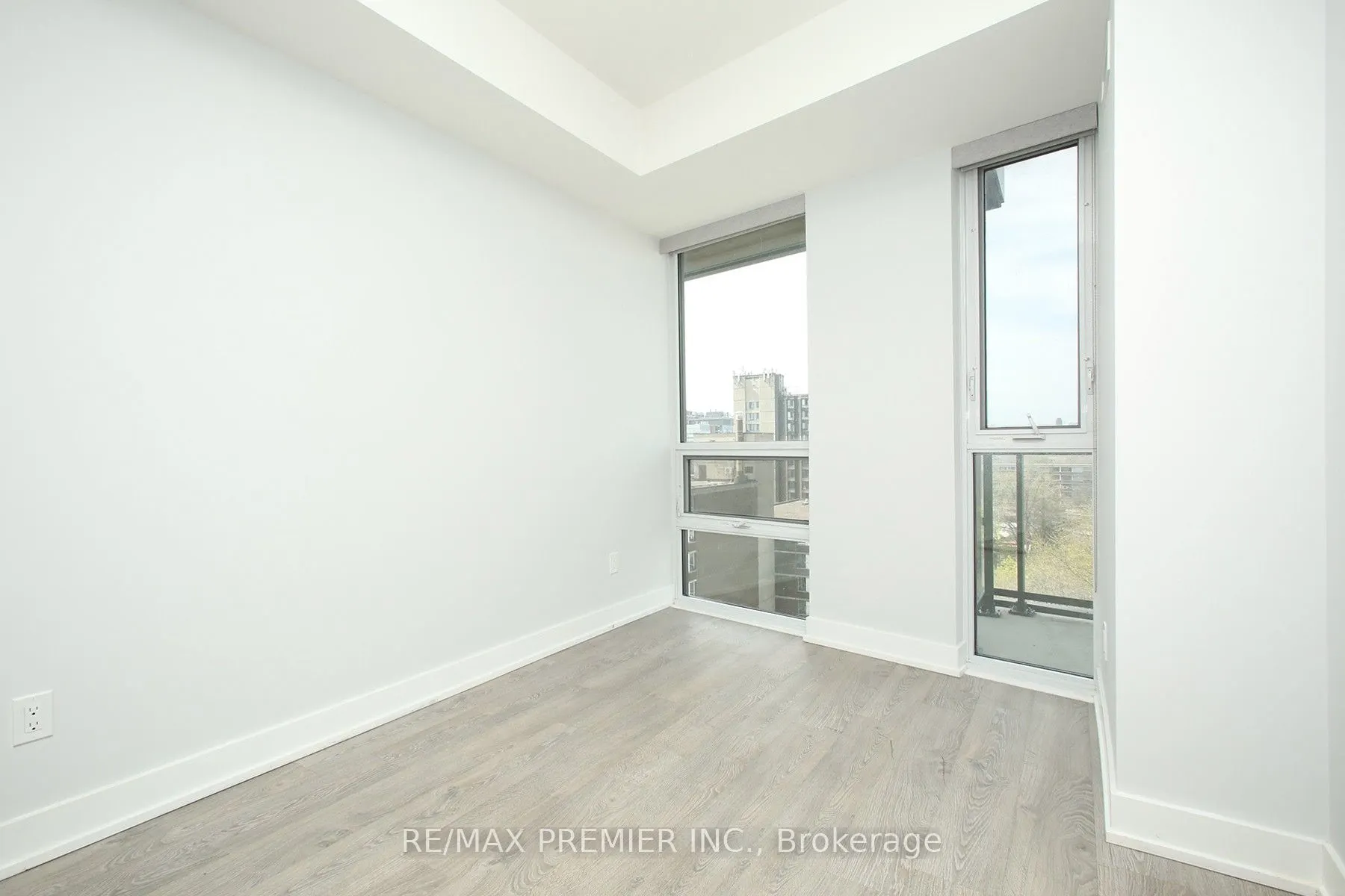 80 Vanauley Street, #906
