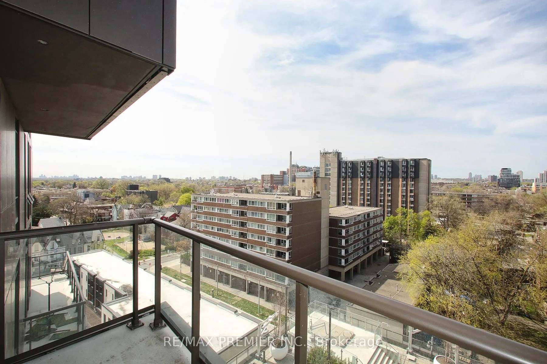 80 Vanauley Street, #906