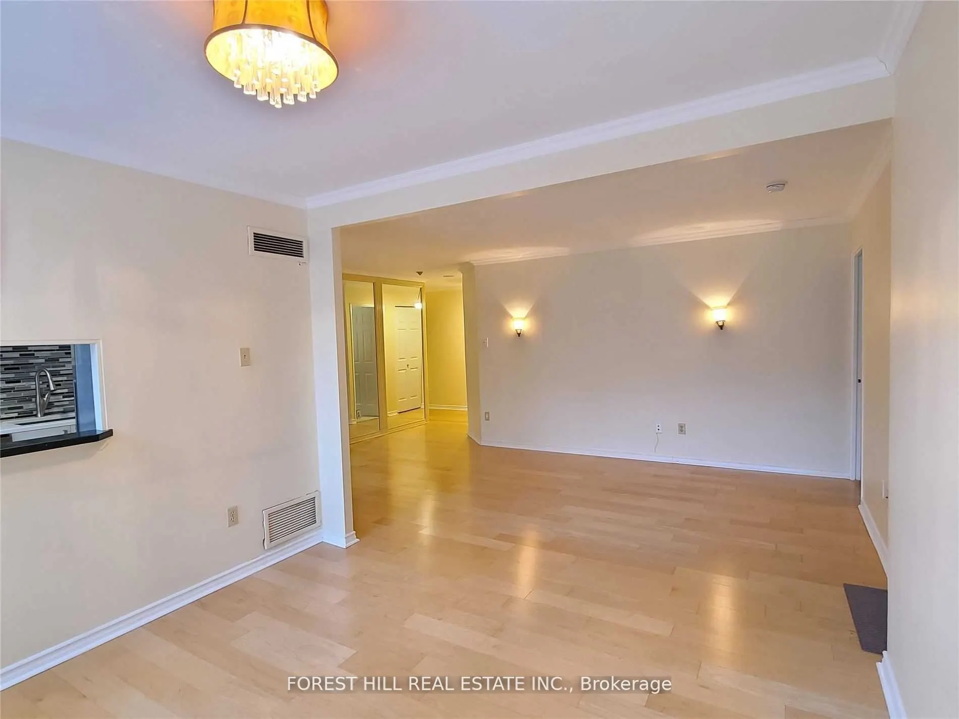 1055 Bay Street, #302