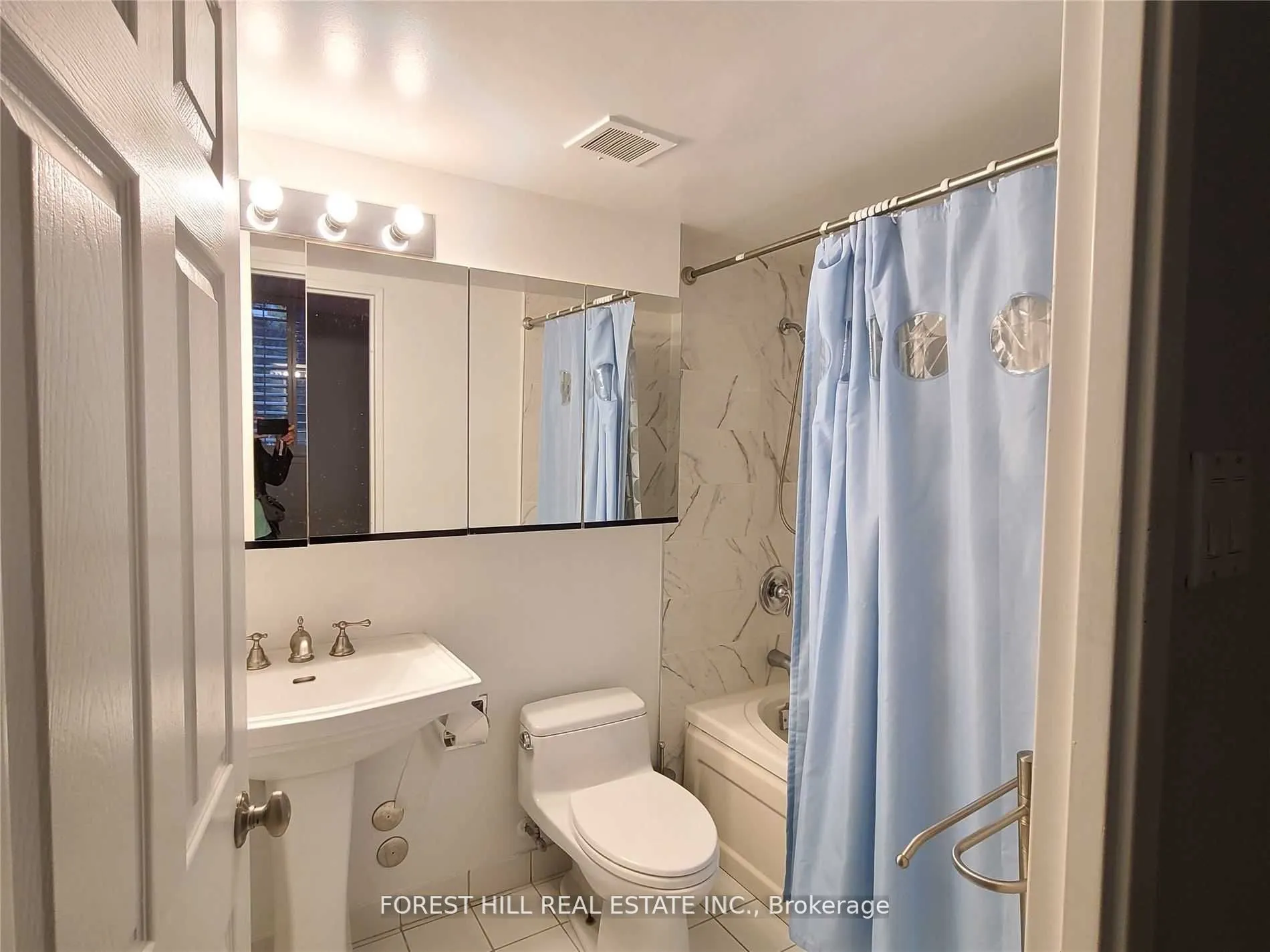1055 Bay Street, #302