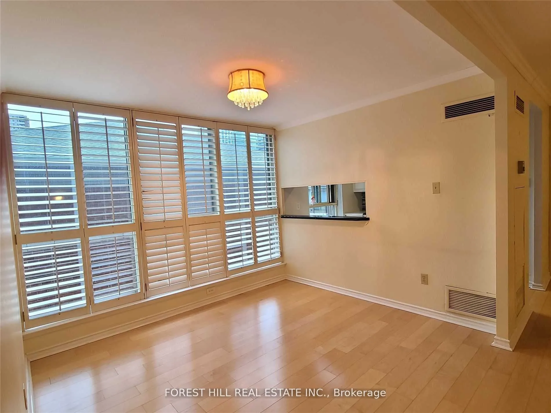 1055 Bay Street, #302