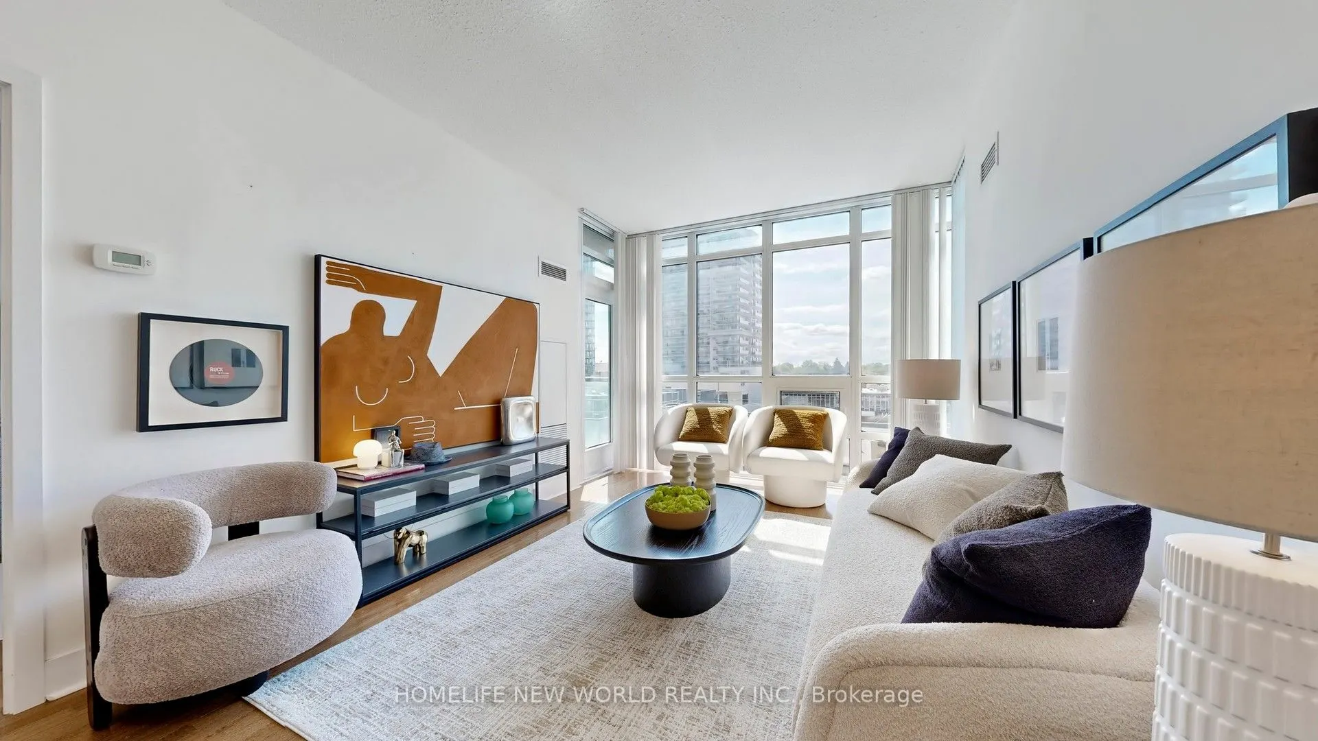 26 Norton Avenue, #401