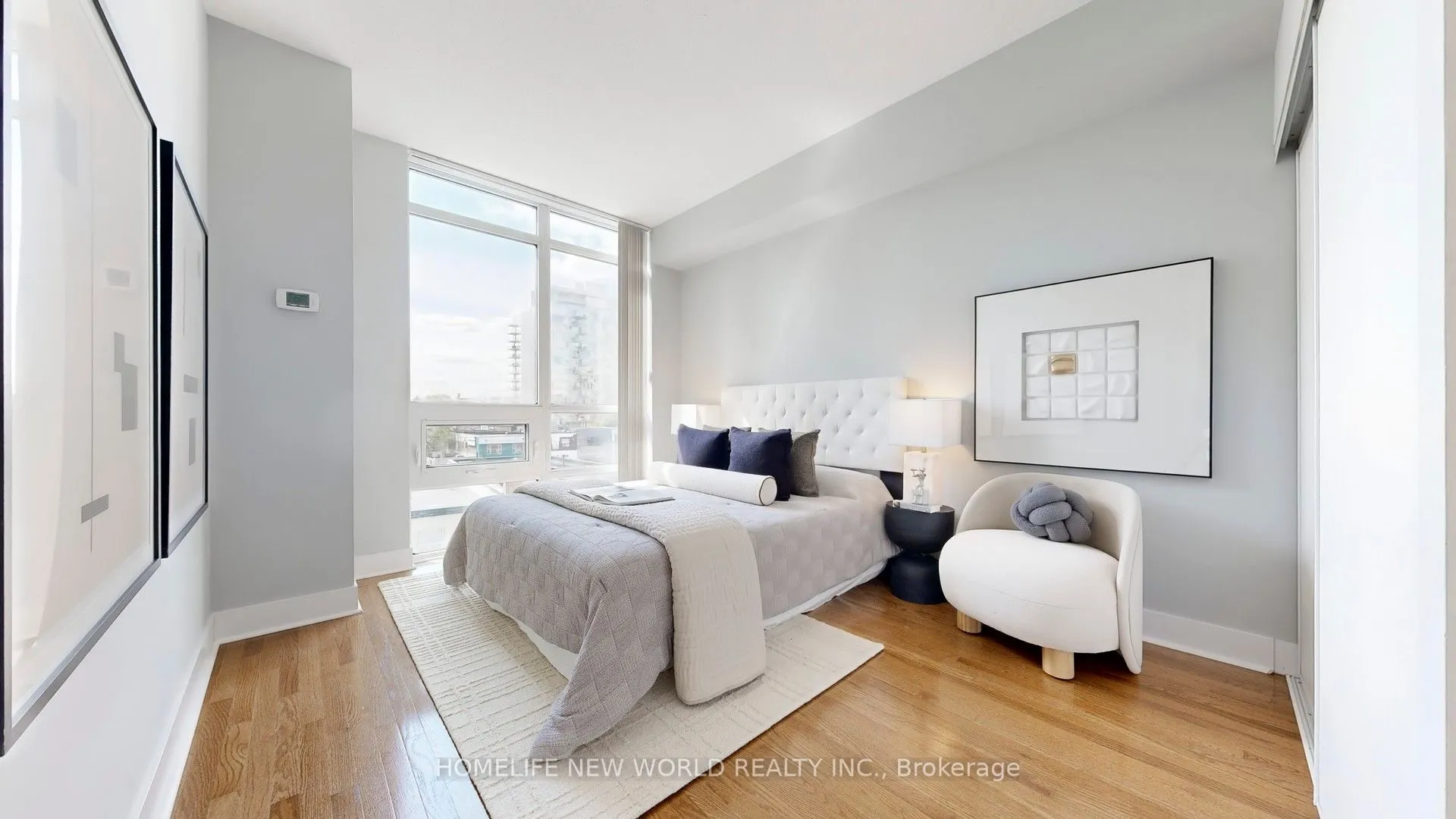 26 Norton Avenue, #401