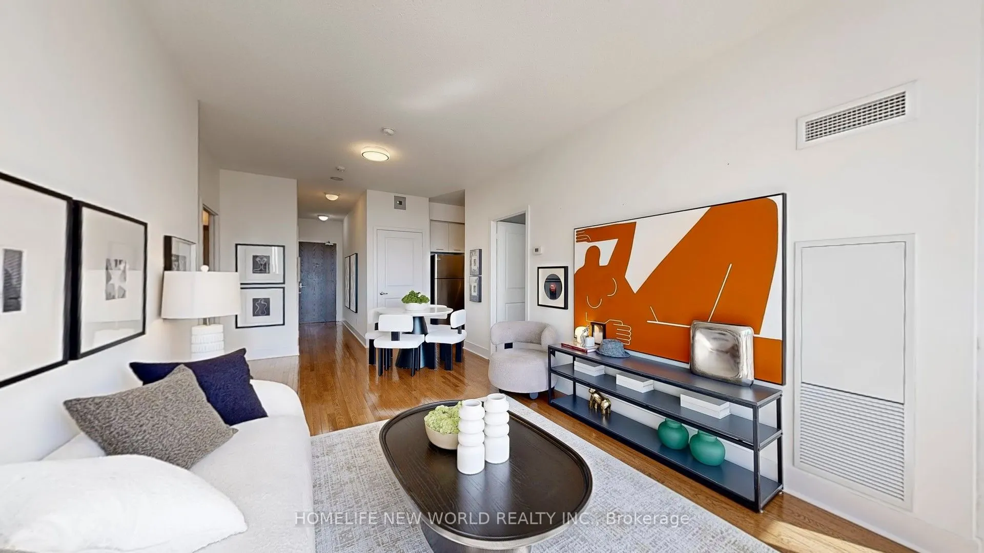 26 Norton Avenue, #401